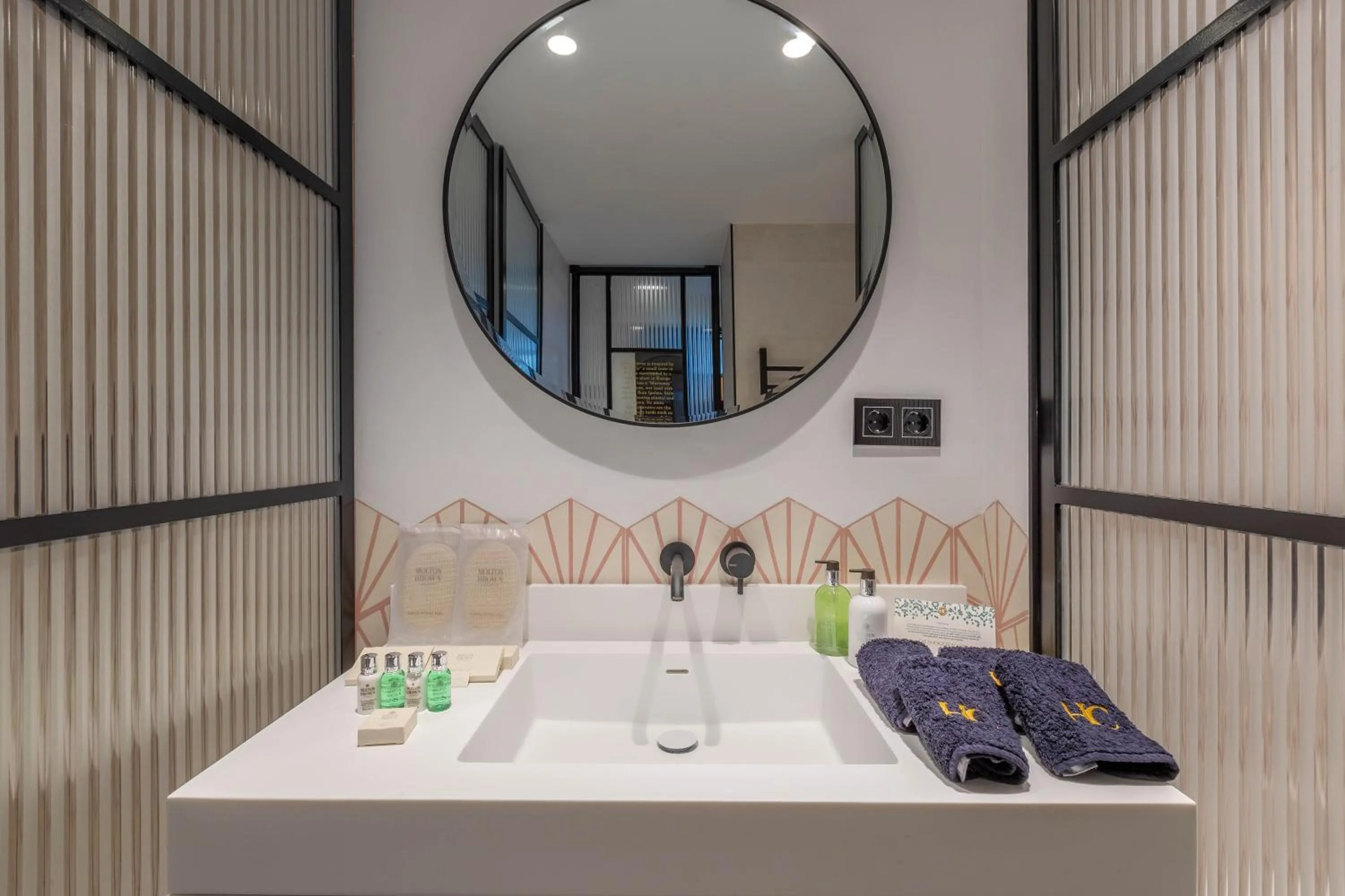 Bathroom in Hotel Claude Marbella