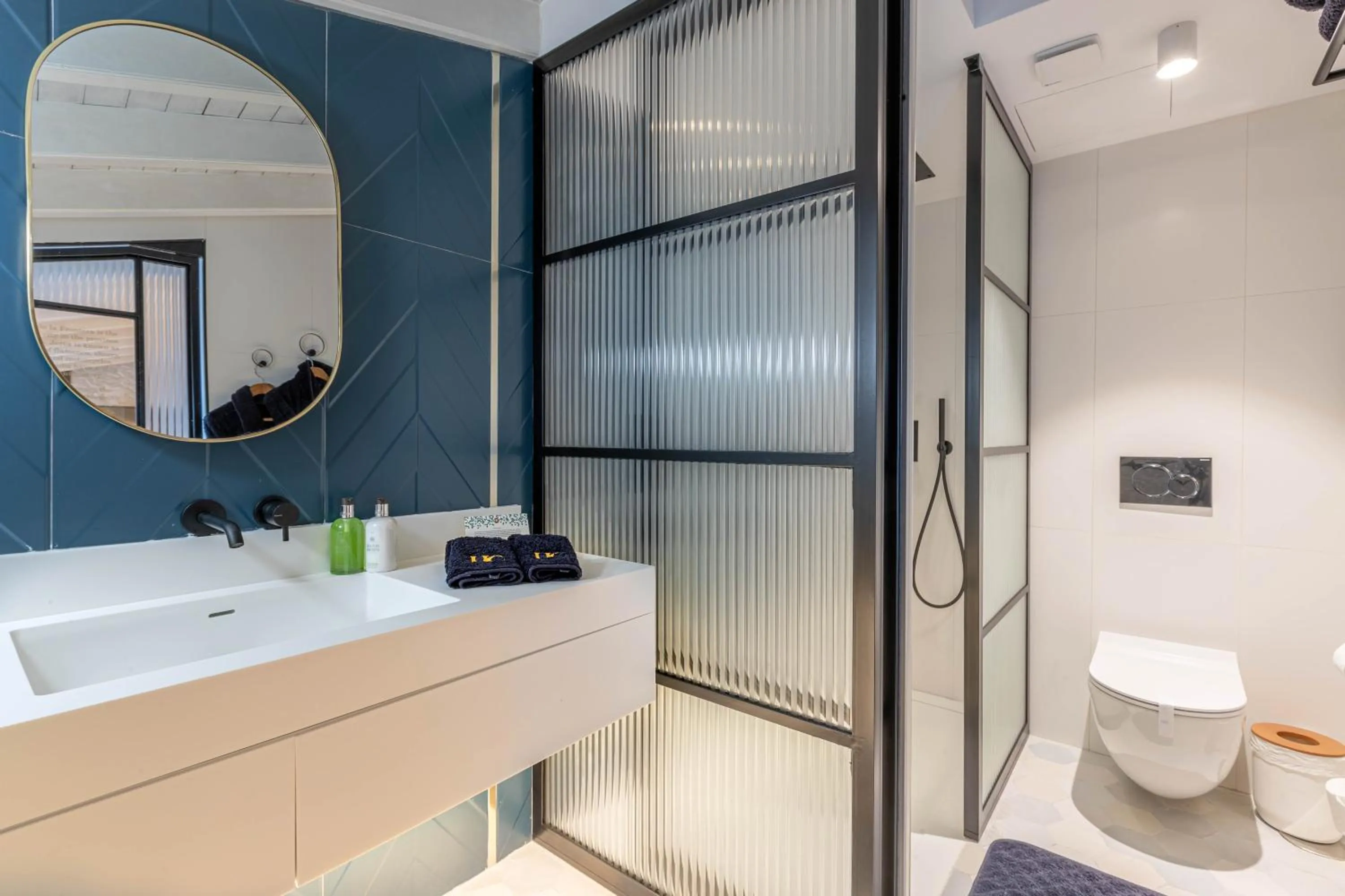 Bathroom in Hotel Claude Marbella