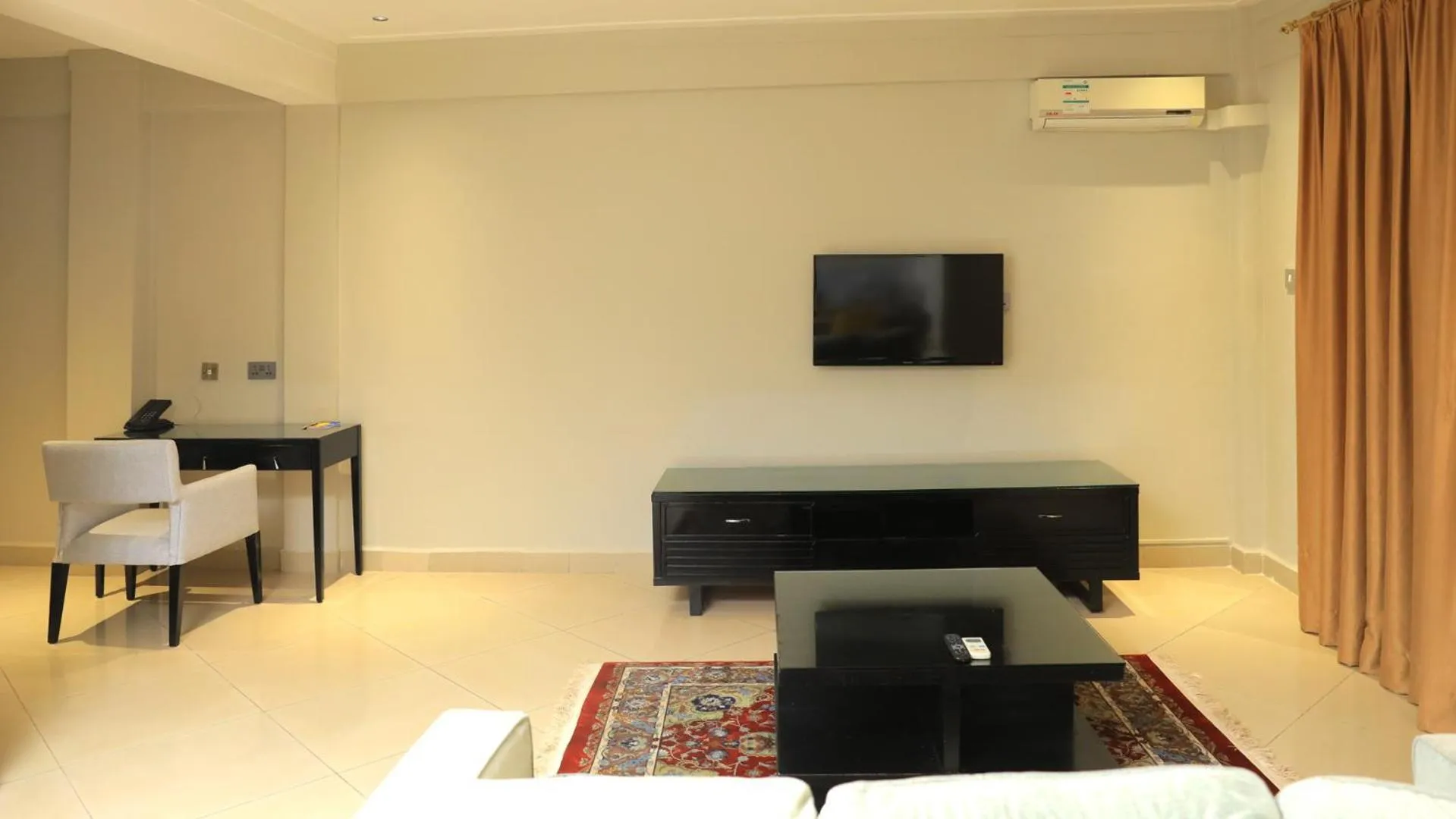 Living room in Meilin International Hotel