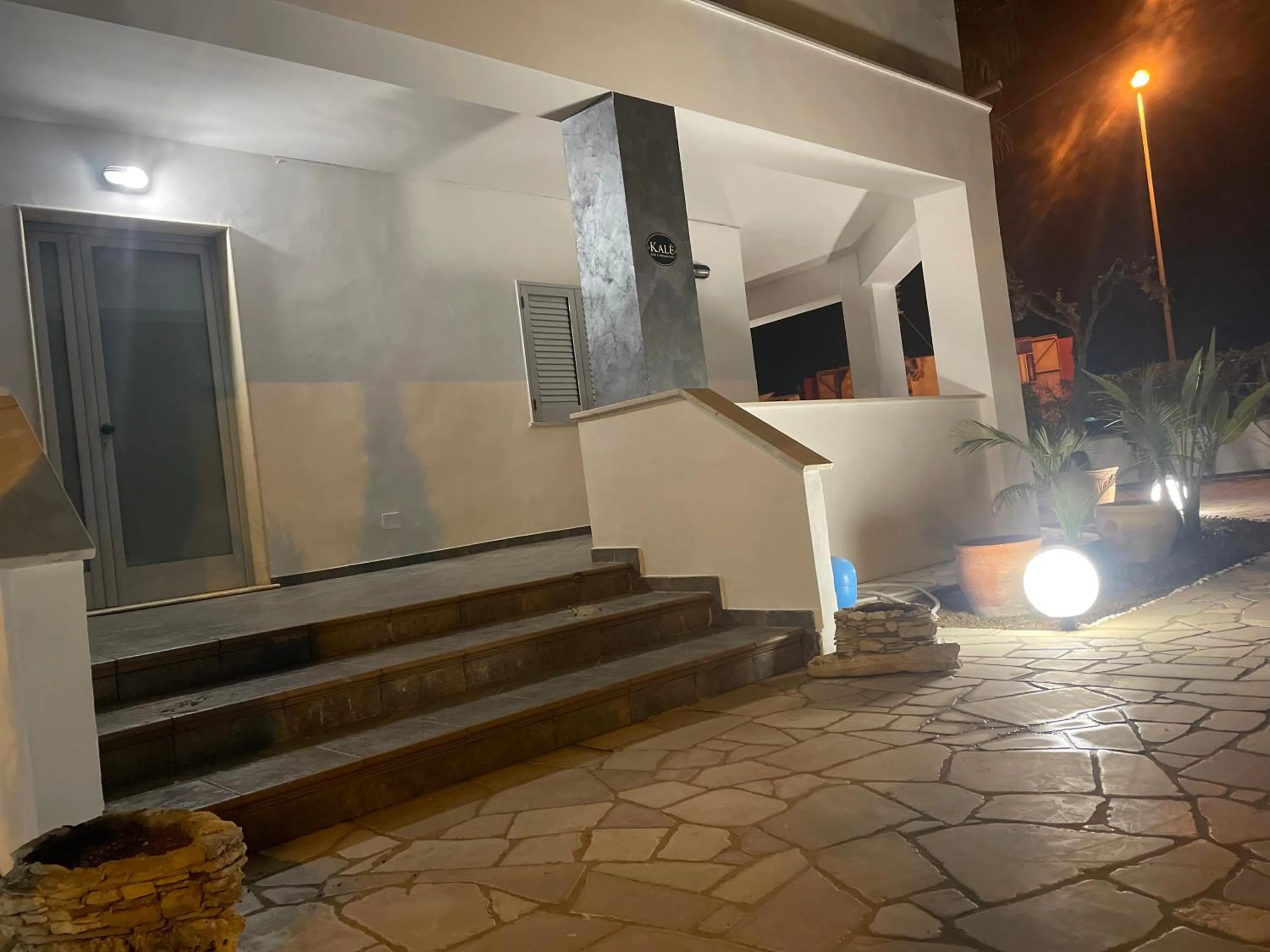 Property building in Bed and breakfast KALE '