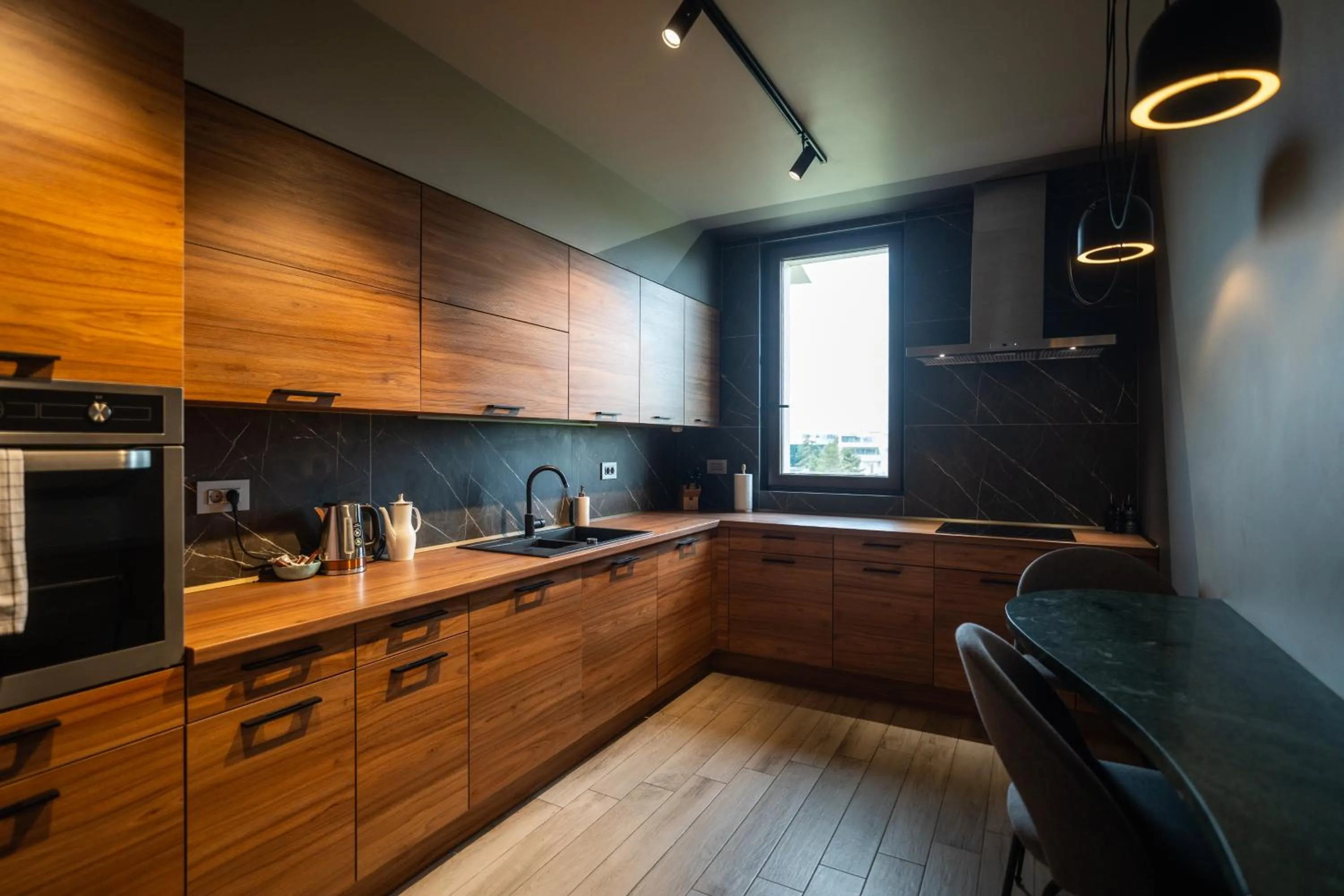 Coffee/tea facilities in Room 12