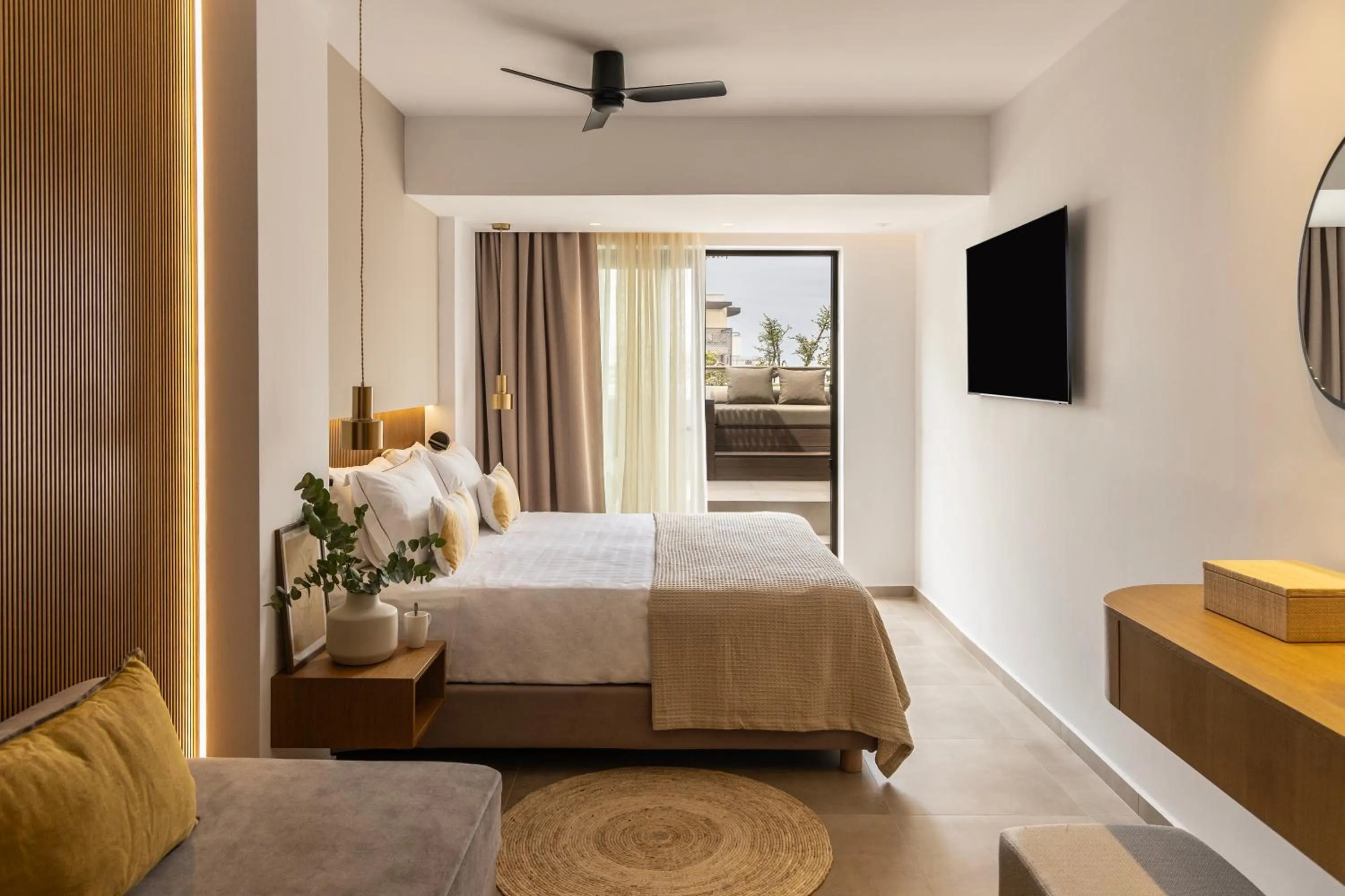 Bedroom, Bed in Albatros Spa & Resort Hotel