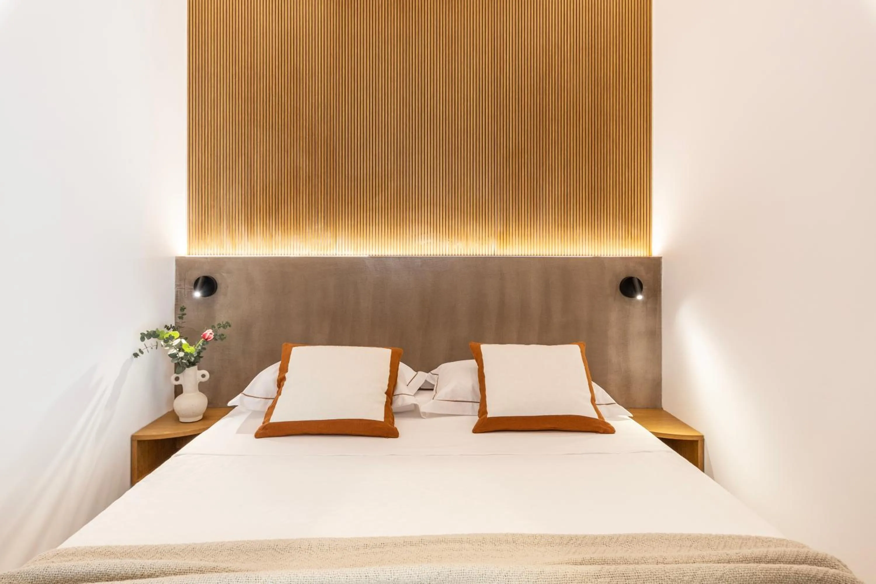 Bed in Albatros Spa & Resort Hotel