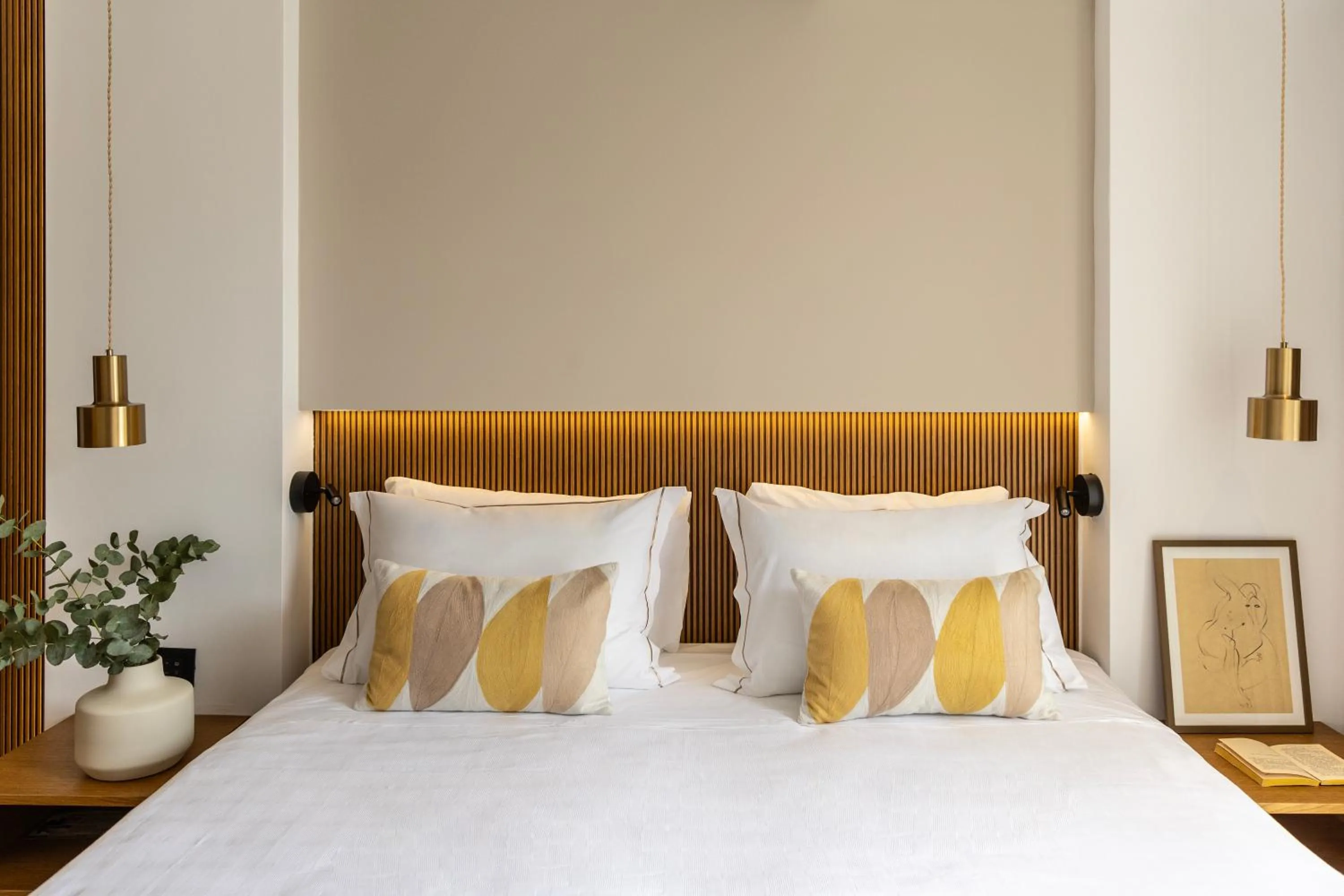 Bed in Albatros Spa & Resort Hotel