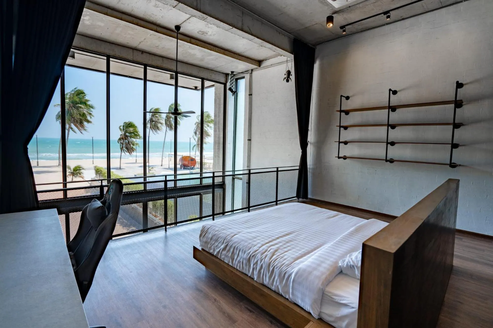 Bed in The Bloc @ Sea