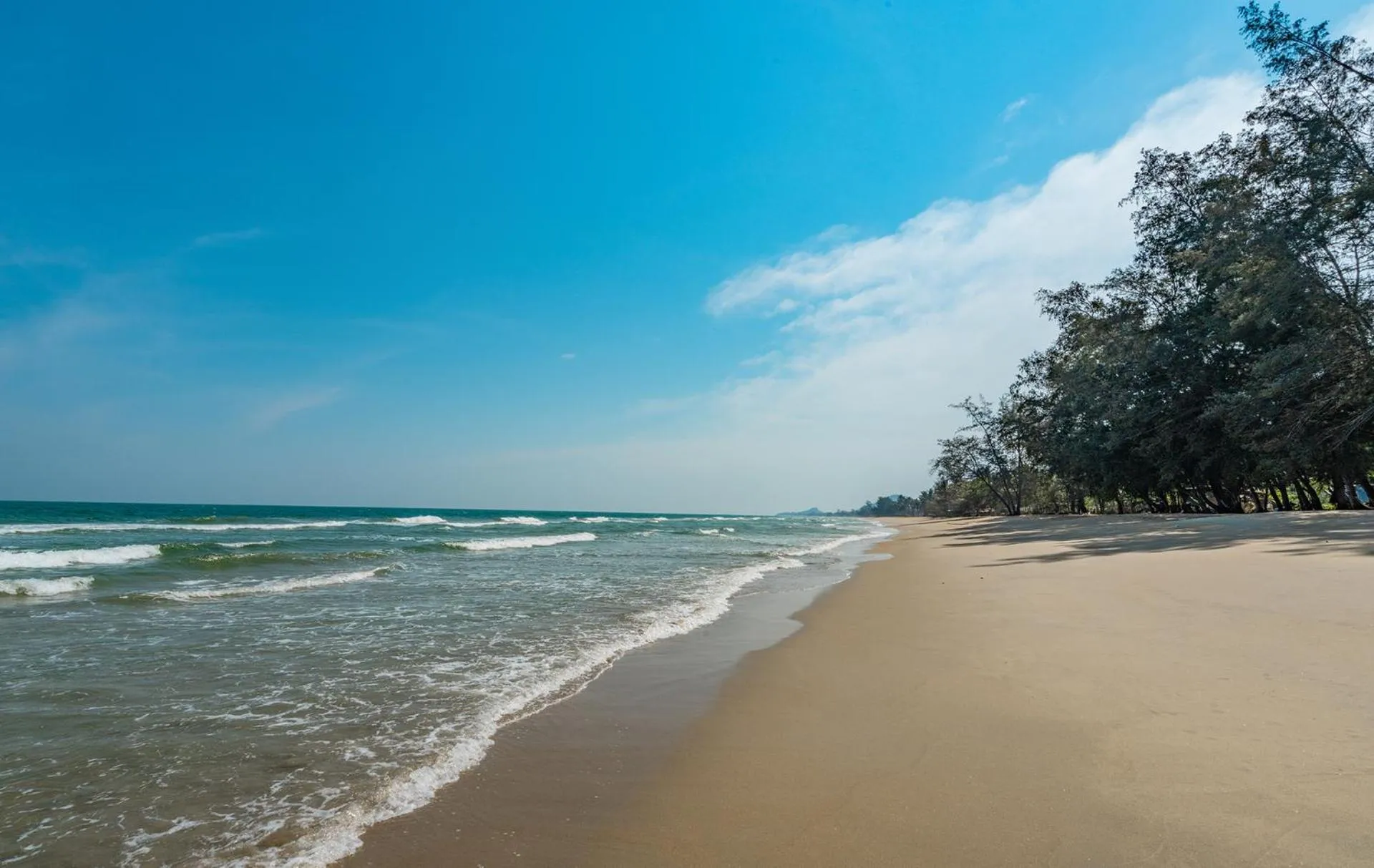 Beach in The Bloc @ Sea