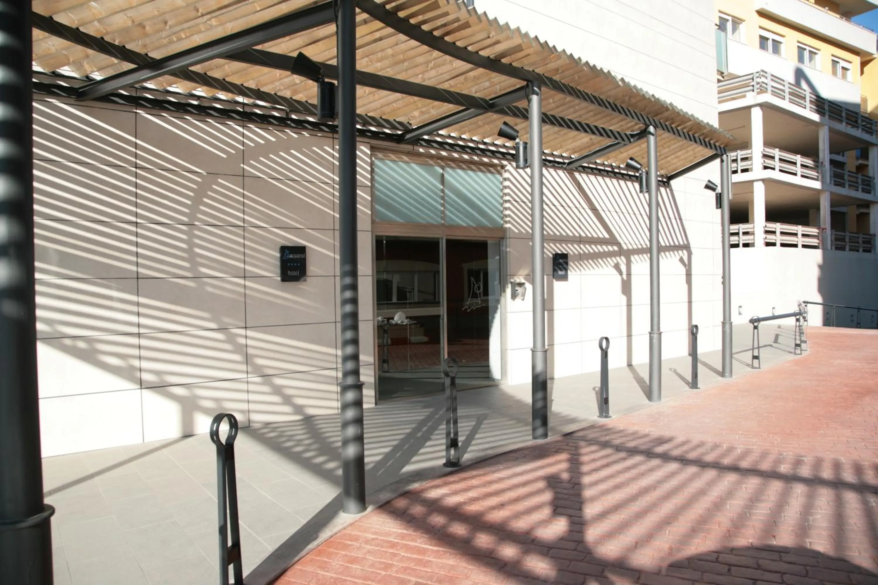 Facade/entrance in Hotel Acuazul