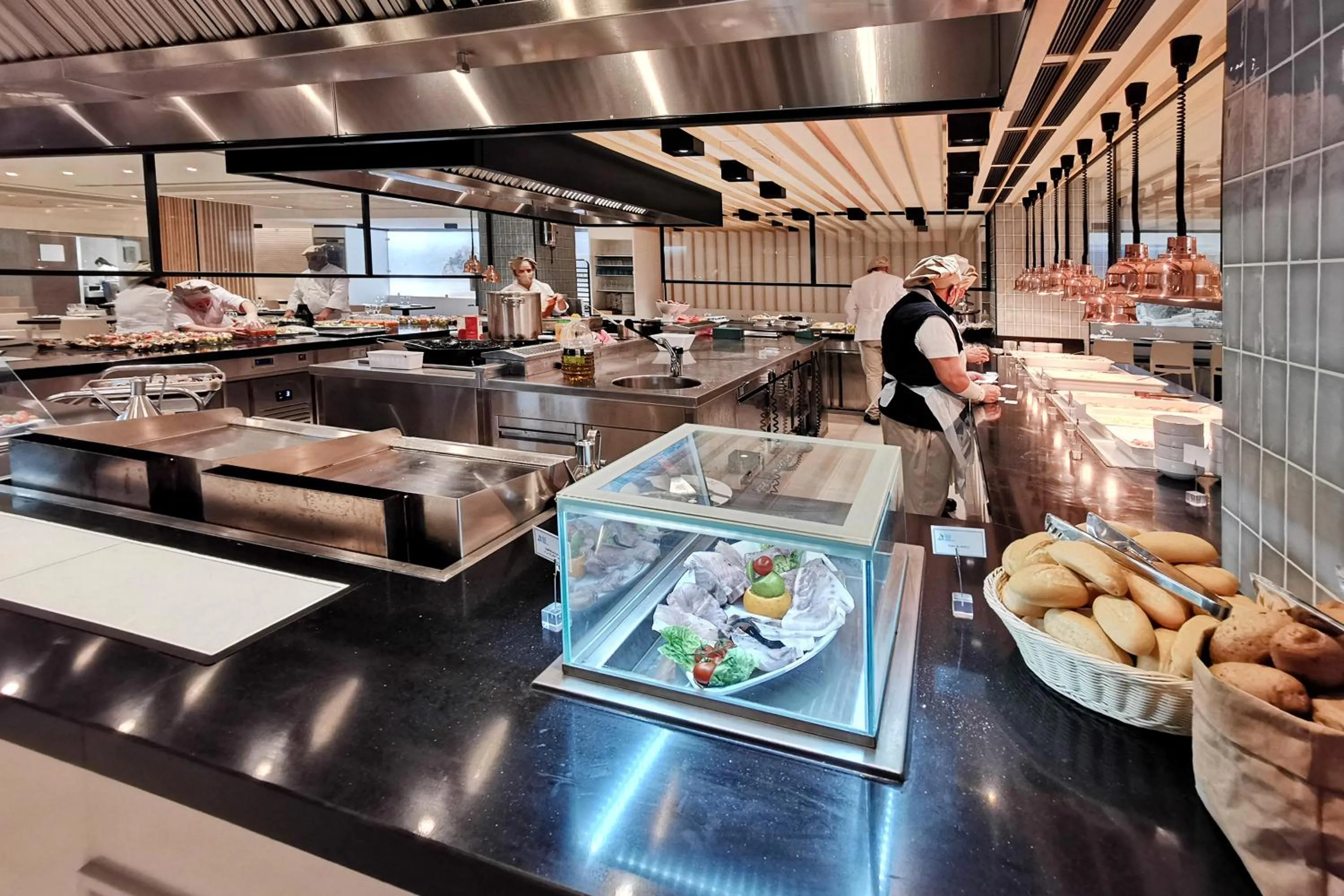 Restaurant/places to eat in Aparthotel Acualandia