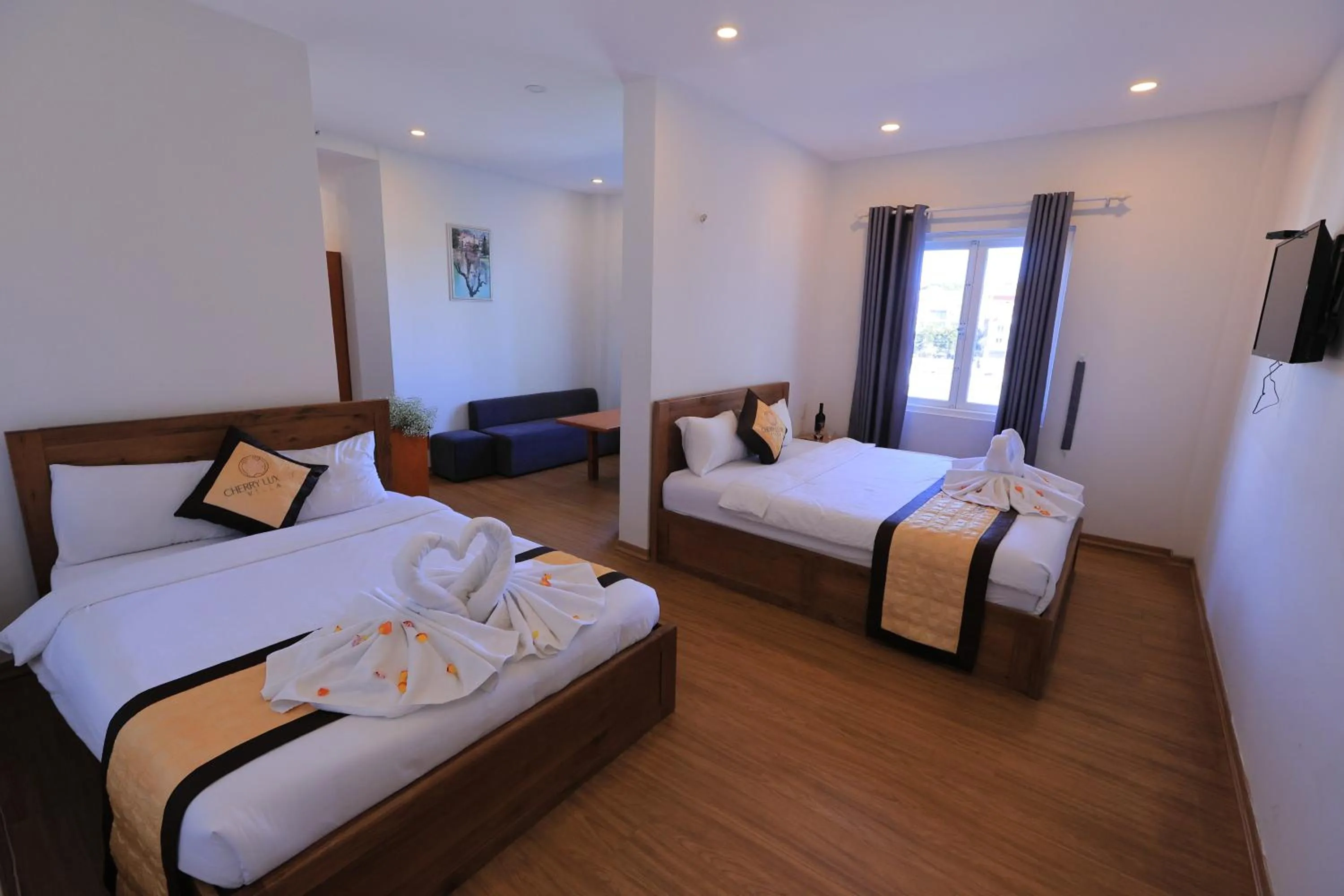 Bed in Cherry Luxury Hotel