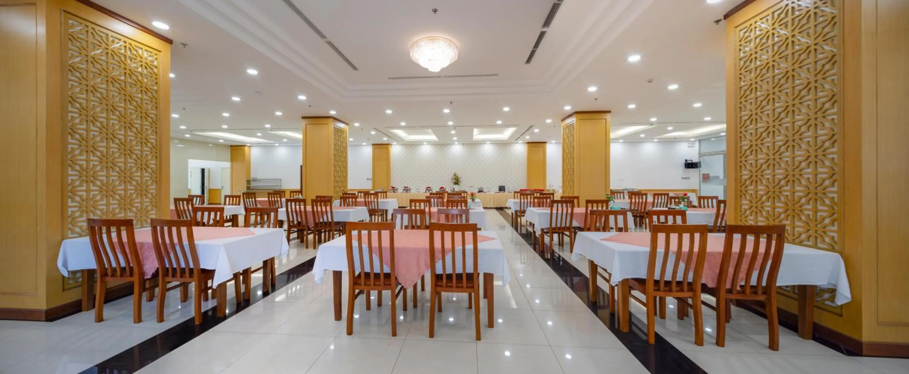 Restaurant/places to eat in T78 Nha Trang Hotel