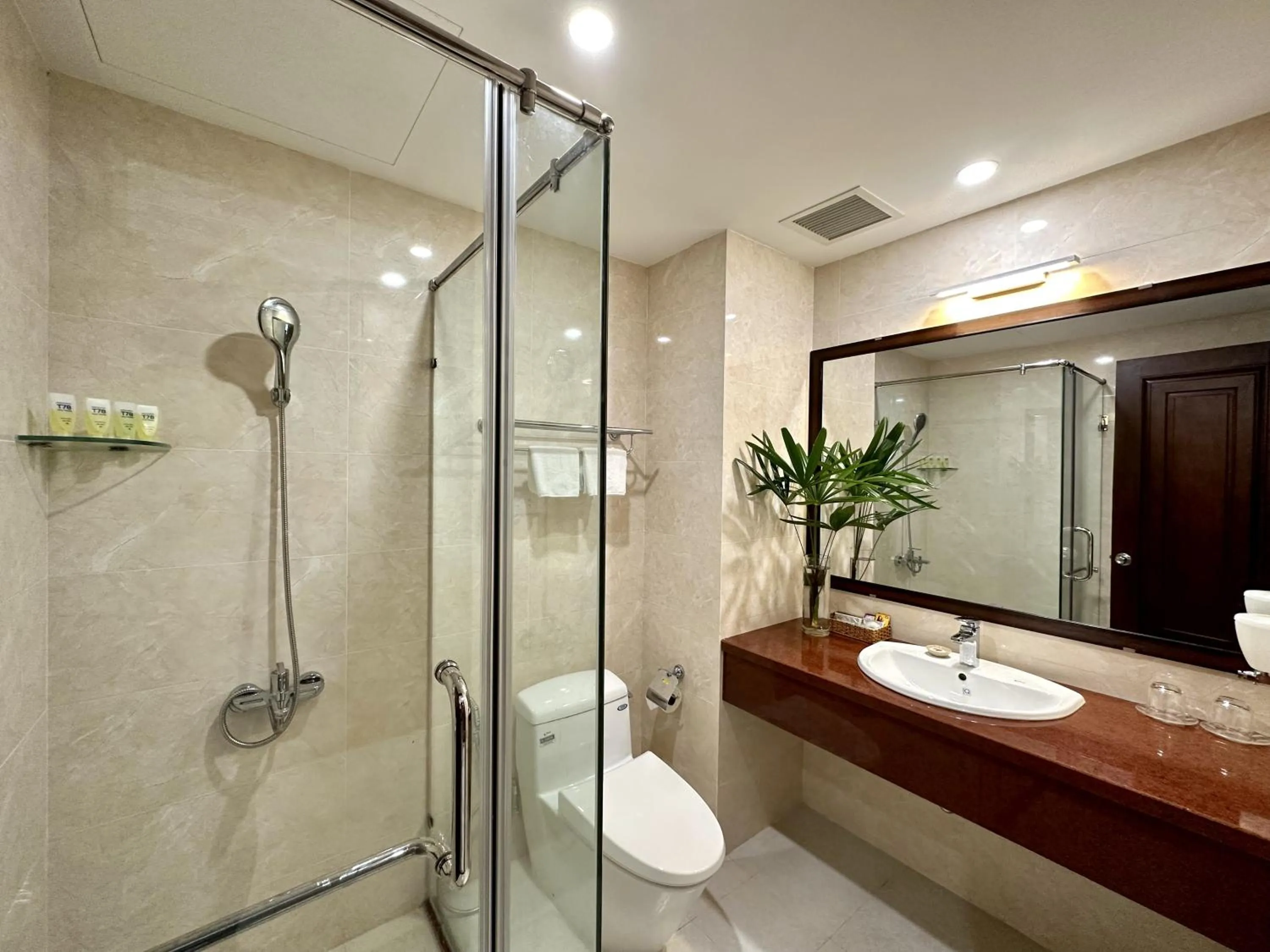 Shower in T78 Nha Trang Hotel