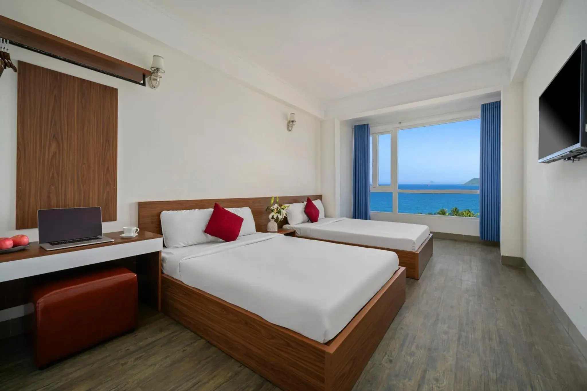 Deluxe Twin Room with Sea View - single occupancy in NAMI HOTEL Nha Trang Deluxe Twin Room with Sea View - single occupancy in NAMI HOTEL Nha Trang