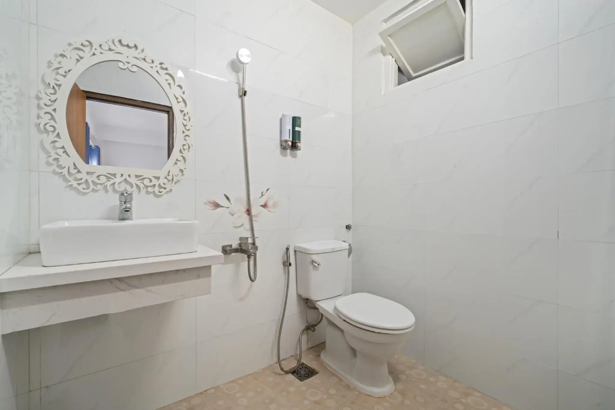 Queen Room in NAMI HOTEL Nha Trang Queen Room in NAMI HOTEL Nha Trang