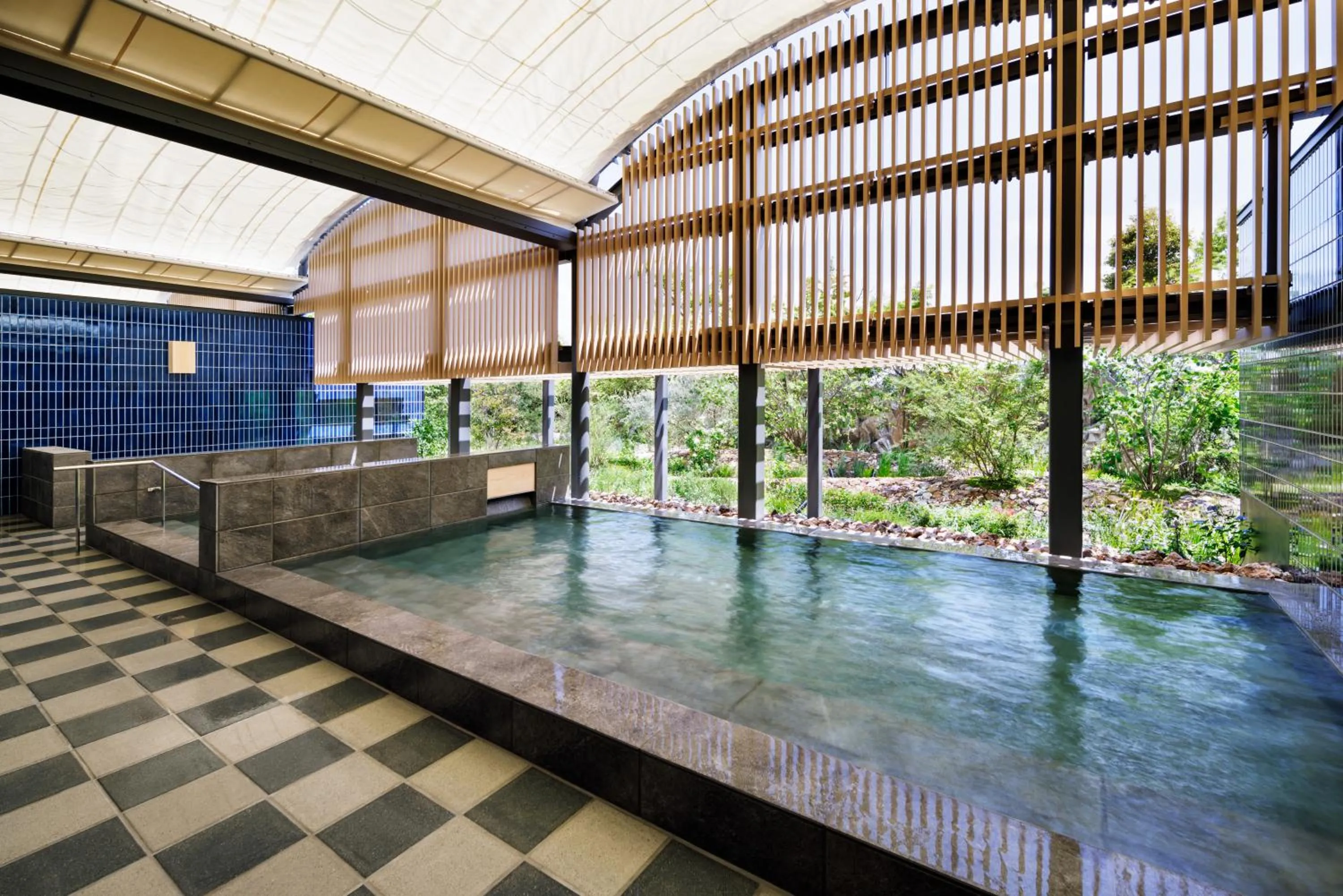 Open Air Bath in OMO7 Kochi by Hoshino Resorts