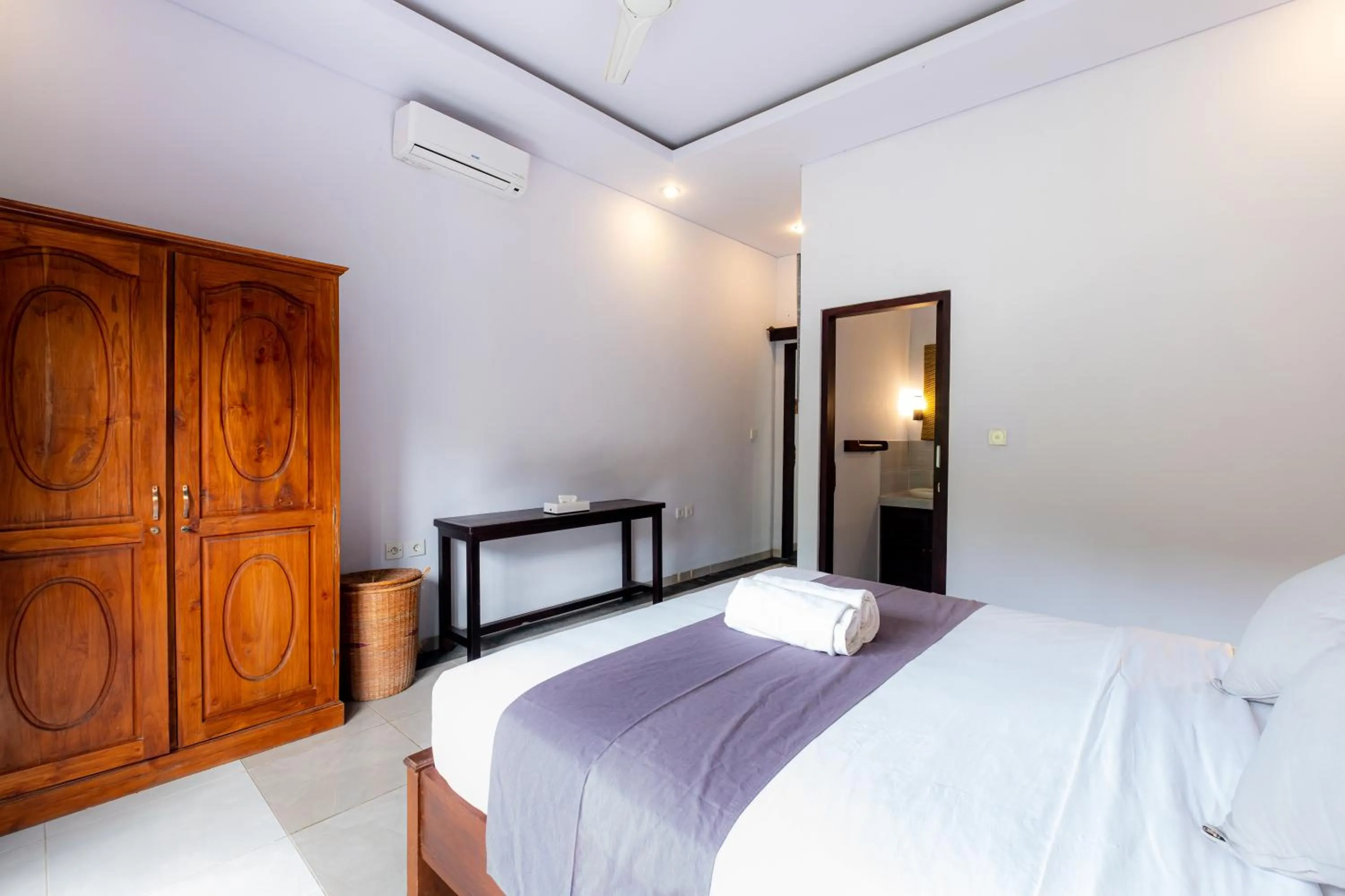 Photo of the whole room in Villa Kubu Arya by Supala