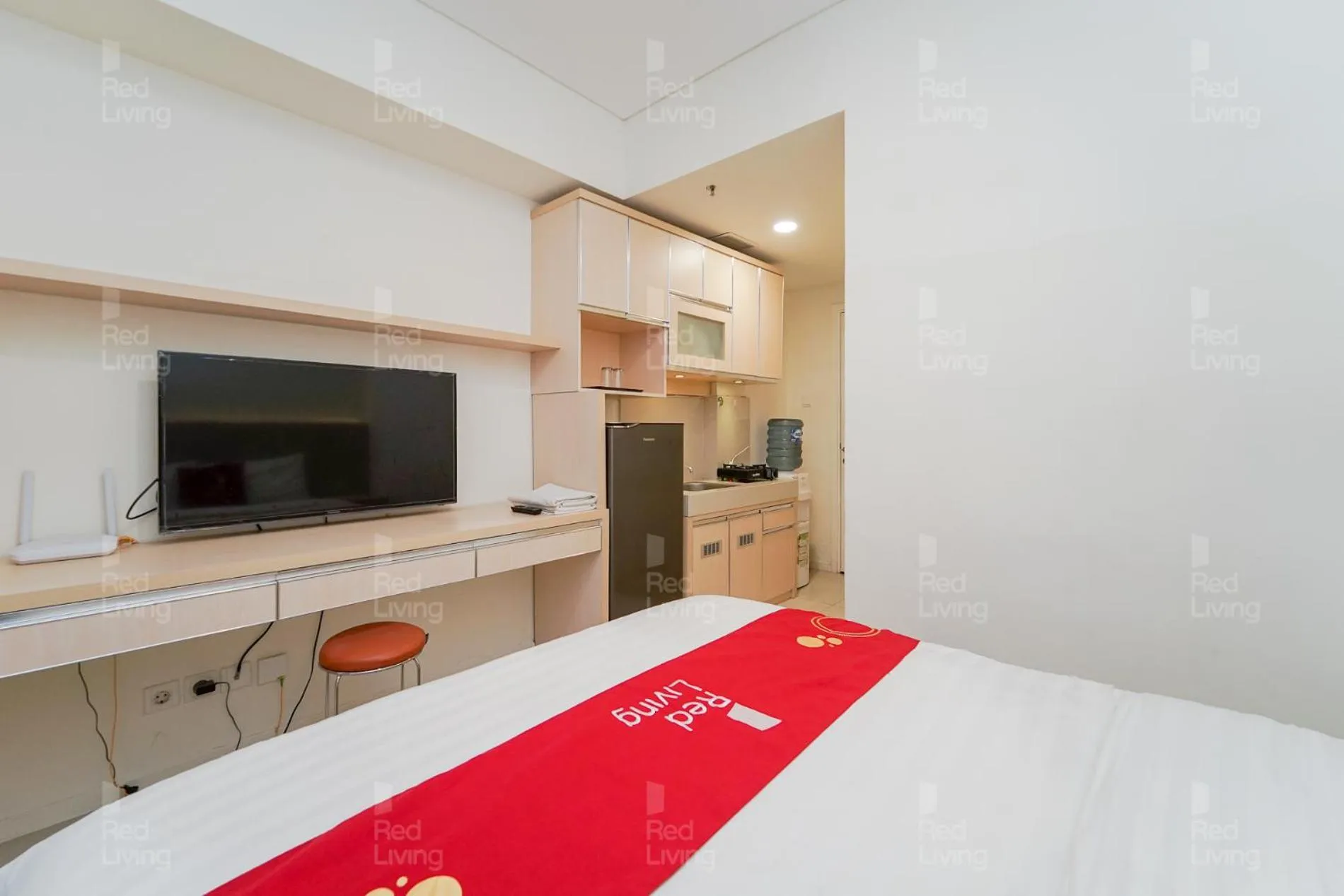 Bedroom in RedLiving Apartemen Parahyangan Residence - Anton Rooms