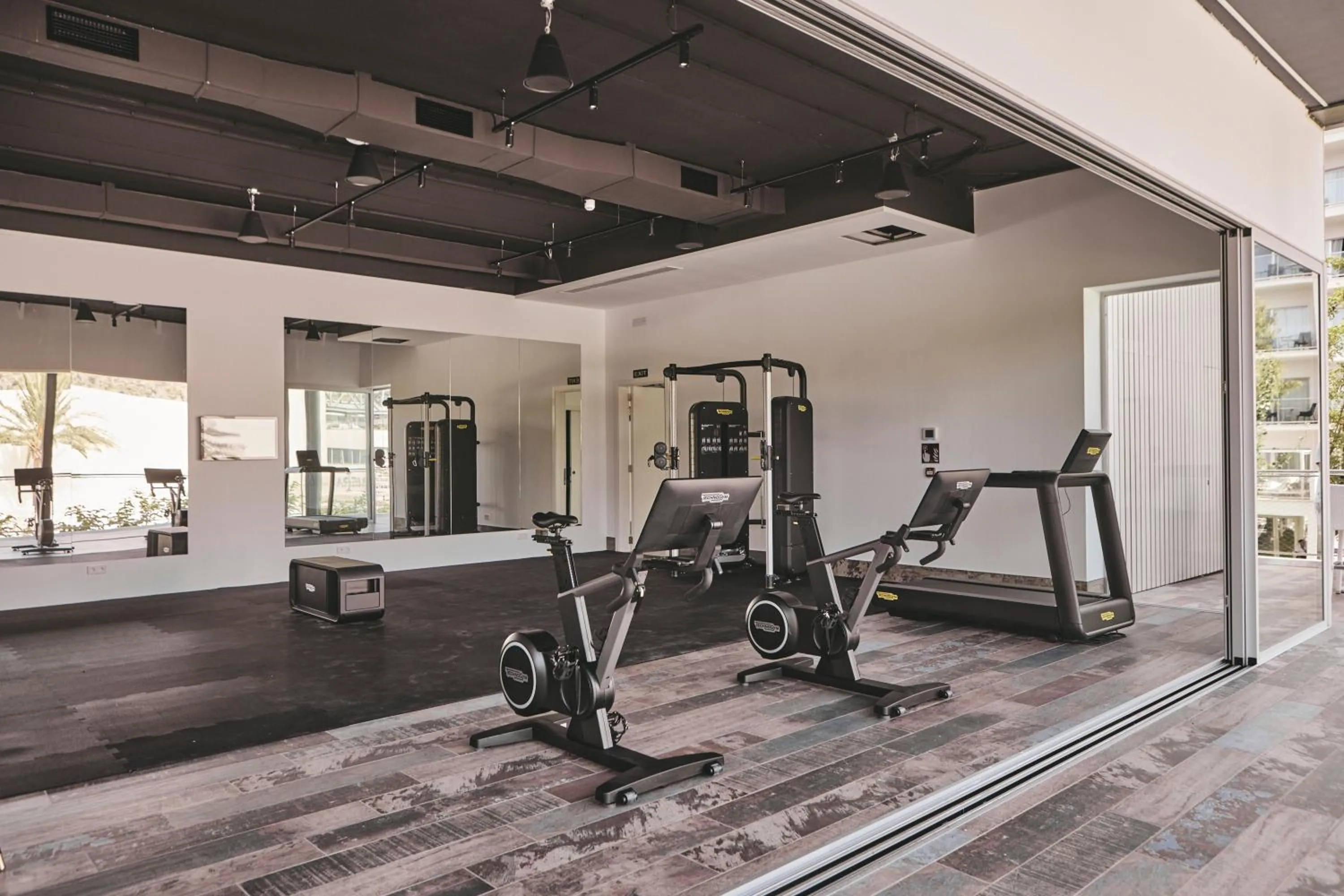 Fitness centre/facilities in Hotel Astoria Playa Adults Only 4* Sup