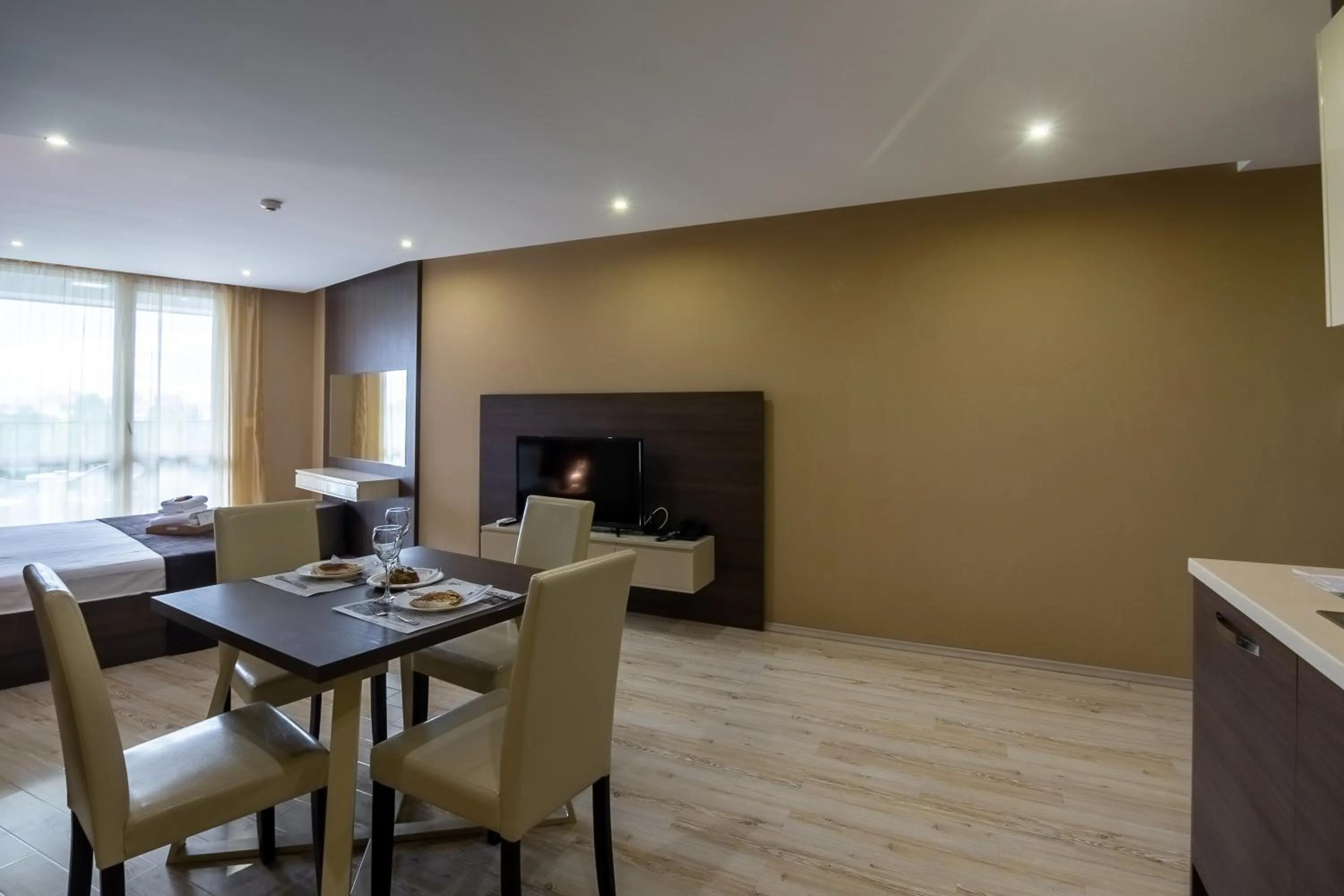 Dining area in Paradiso Dreams Hotel