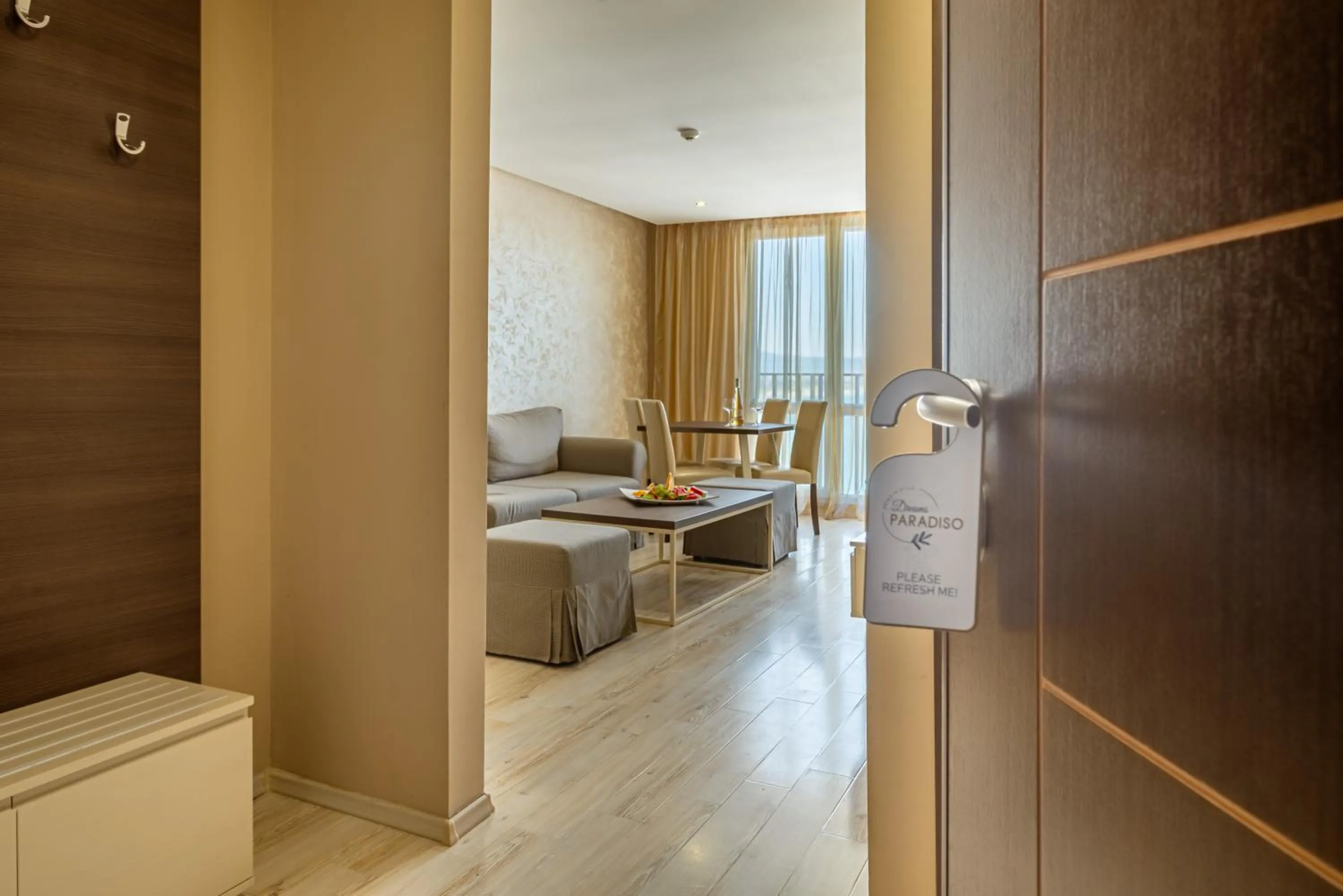 Living room in Paradiso Dreams Hotel