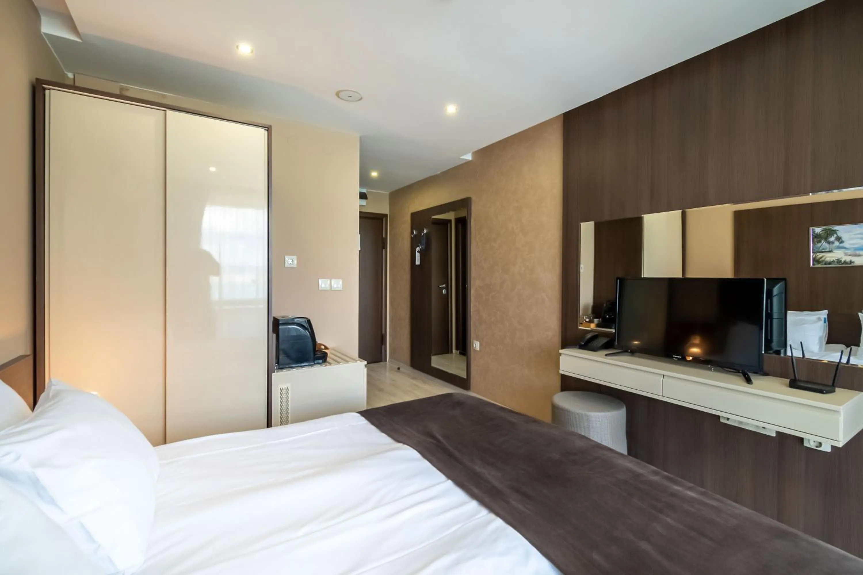 Bedroom, Bed in Paradiso Dreams Hotel