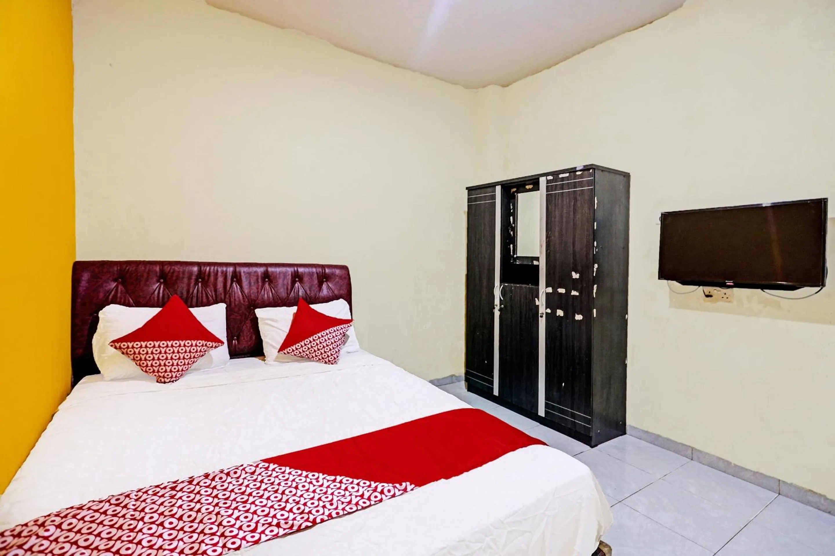Bedroom, Bed in Hotel O Hasan House SyariahNearPelabuhan Feri Harbor Bay