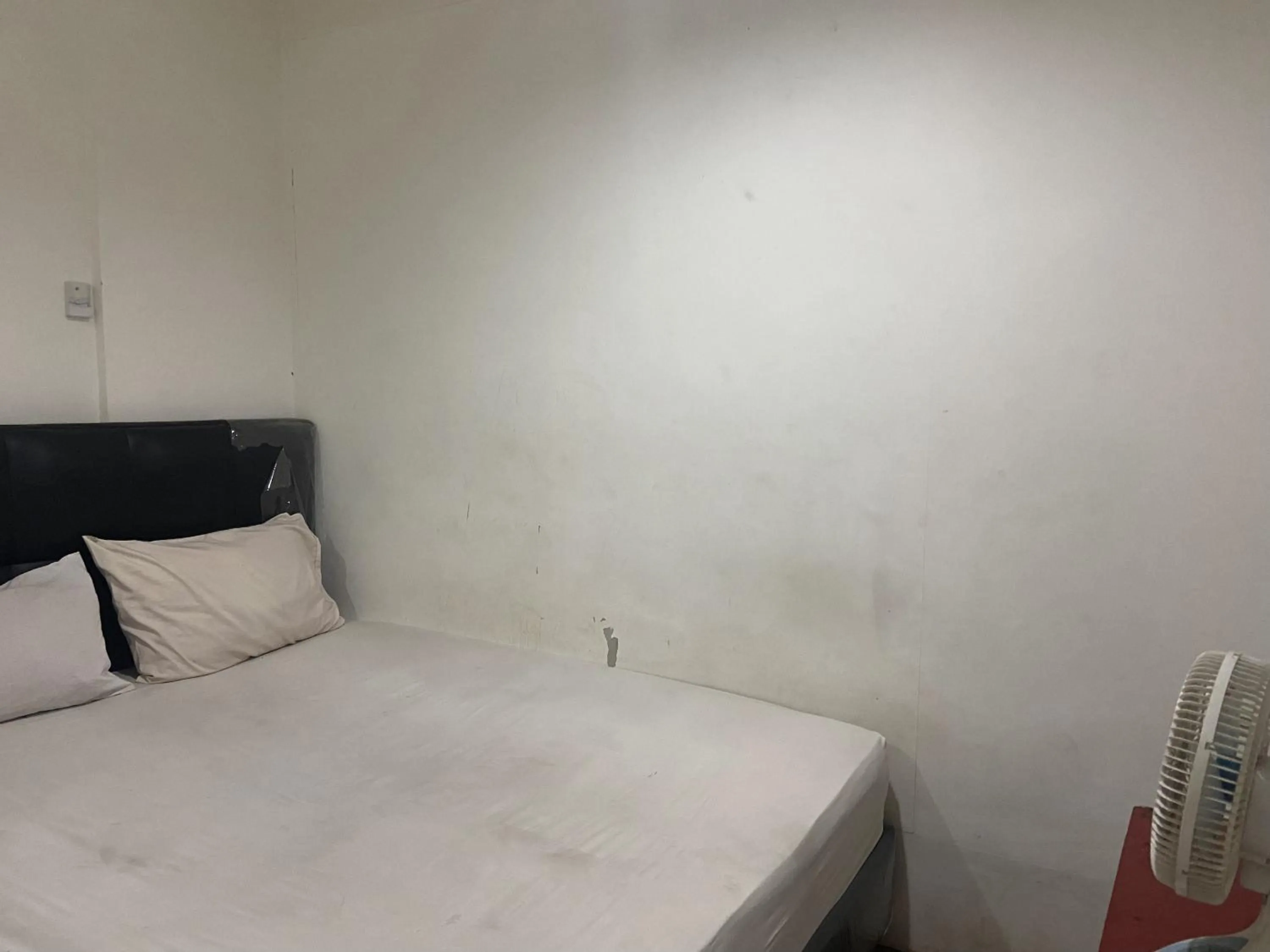 Bedroom, Bed in Hotel O Penginapan Fajar Syariah