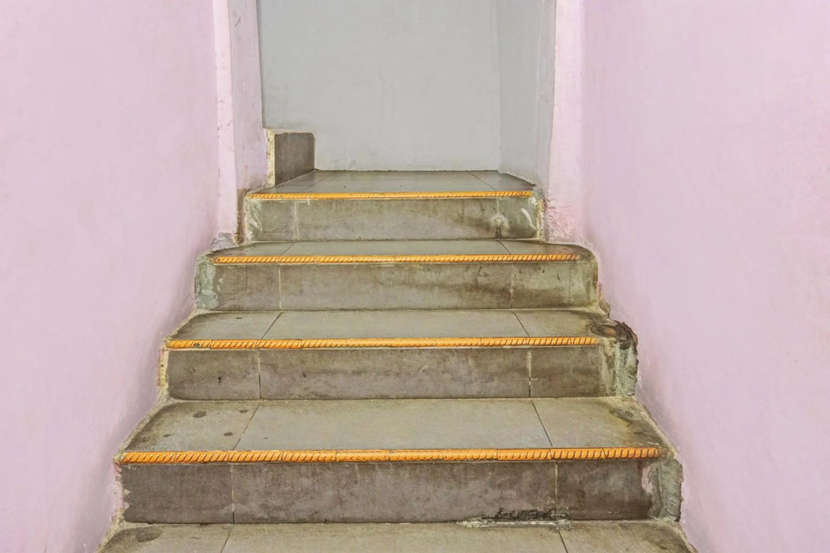 Lobby or reception in Hotel O Ririn Homestay