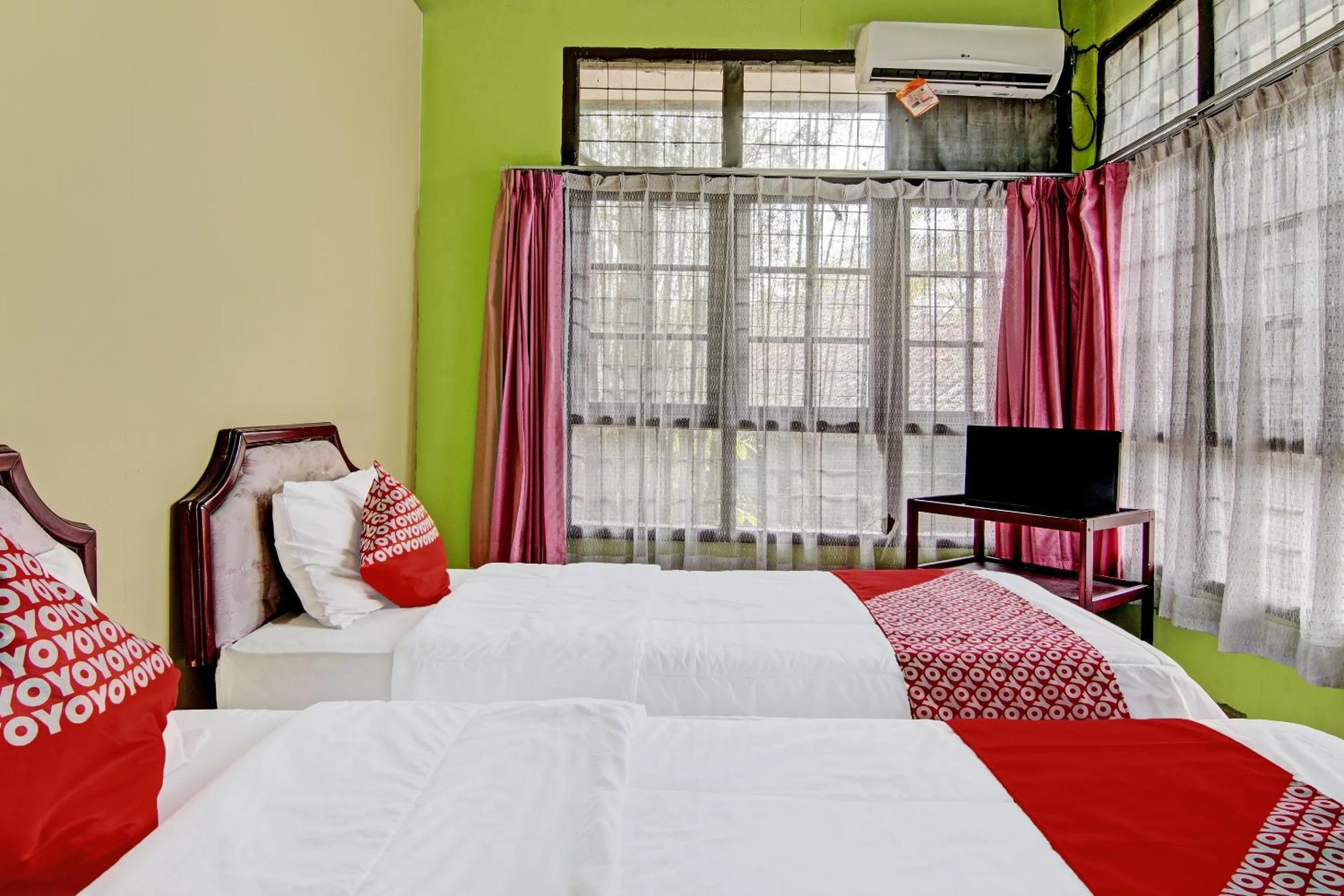 Bedroom, Bed in Hotel O Rindu Sempadan Cottage Near Taman Wisata Rindu Sempadan