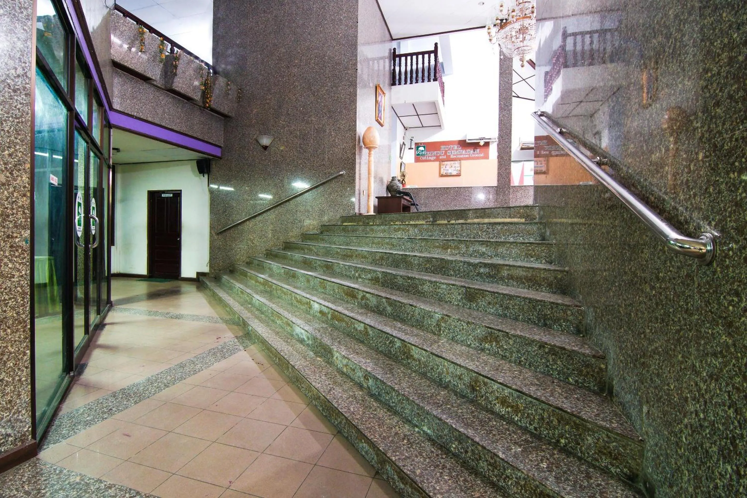 Lobby or reception in Hotel O Rindu Sempadan Near Taman Wisata Rindu Sempadan