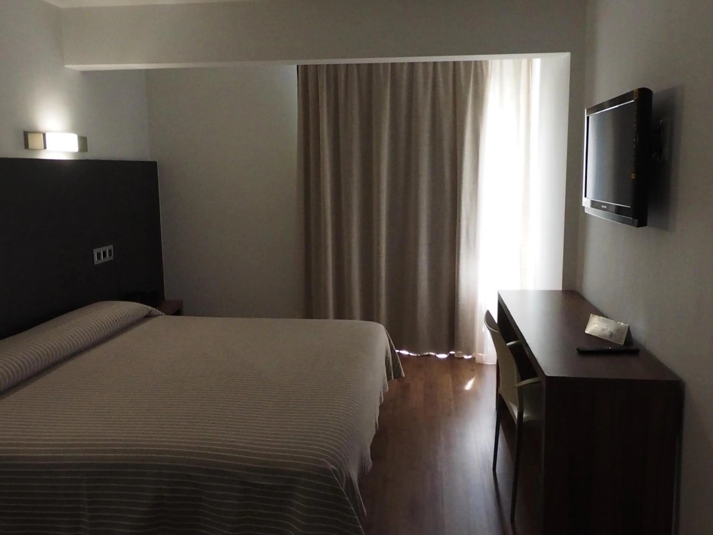 Photo of the whole room, Bed in Hotel Astoria Park