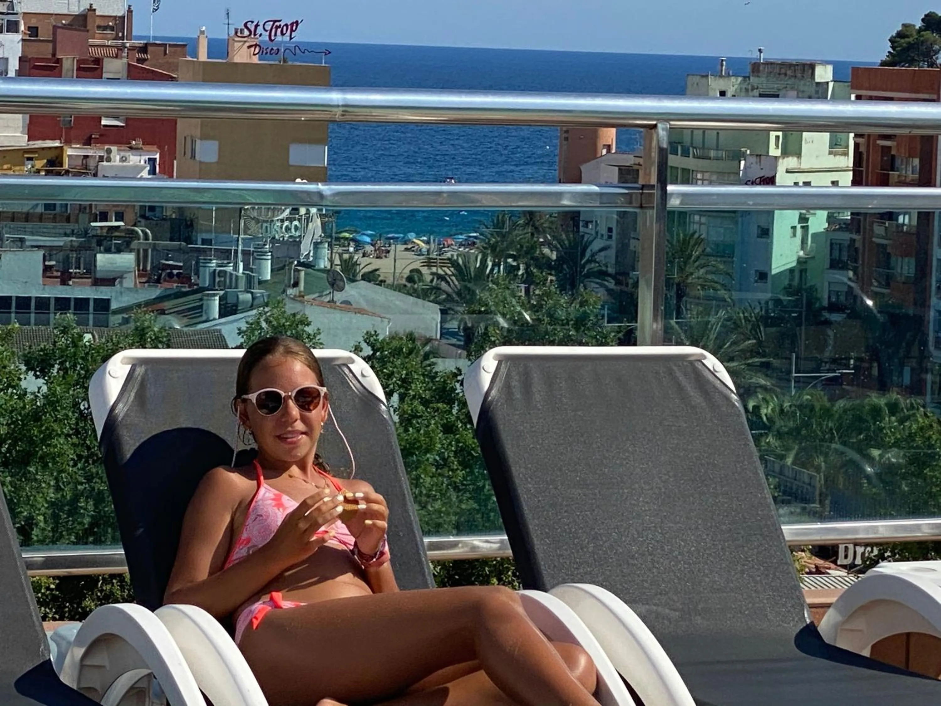 Swimming pool in Hotel Astoria Park