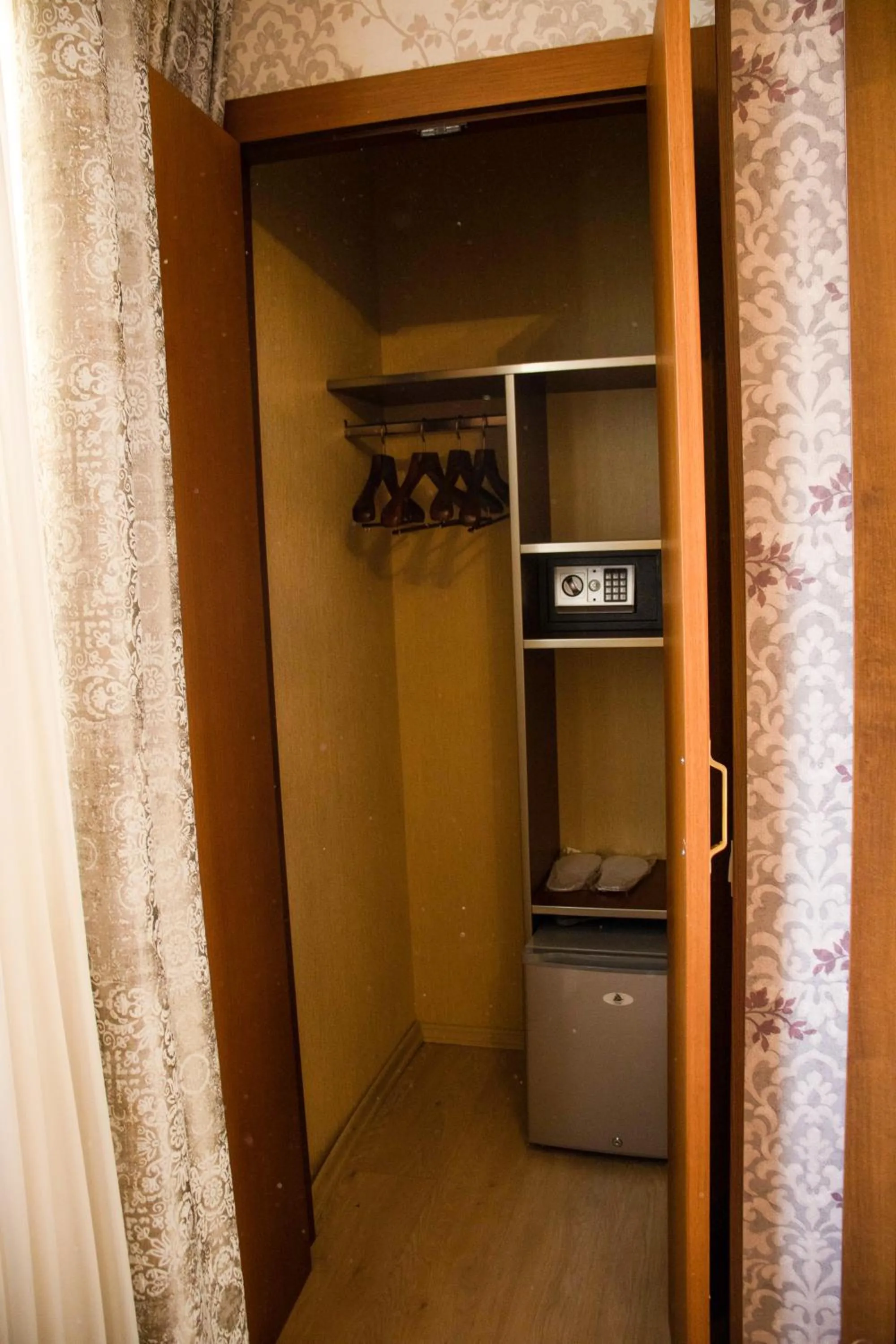 La Casa Old City Hotel