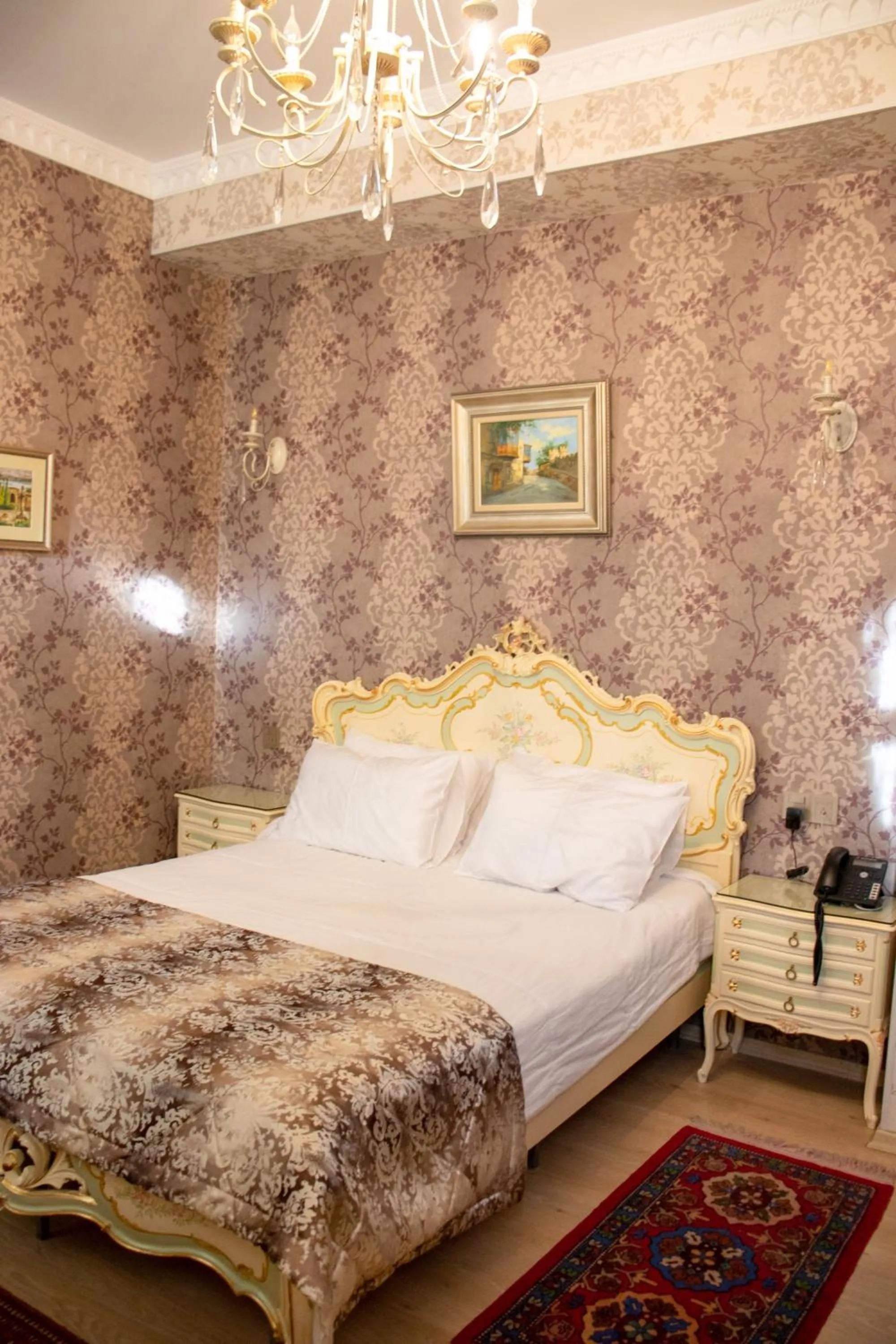 La Casa Old City Hotel