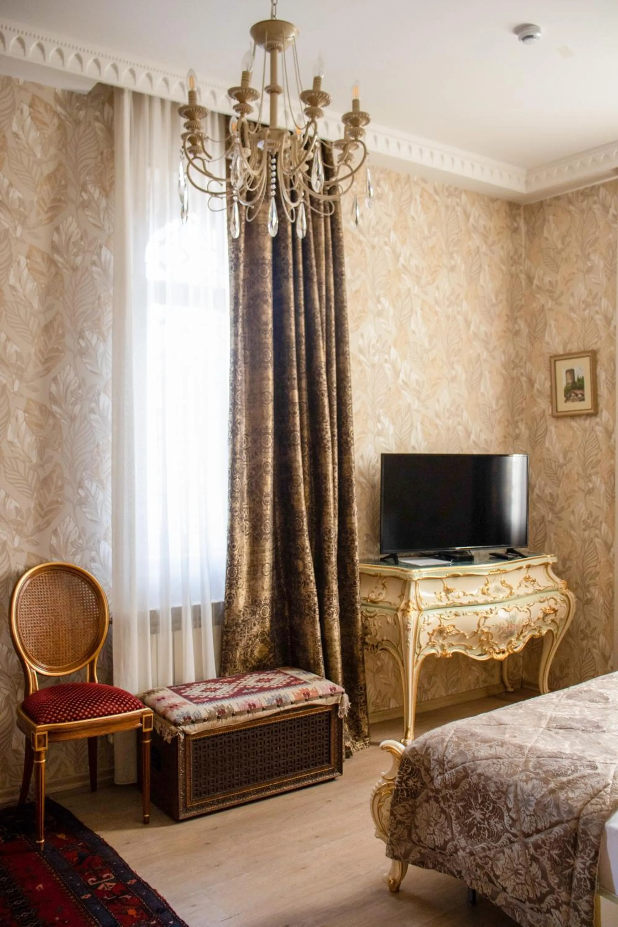 La Casa Old City Hotel