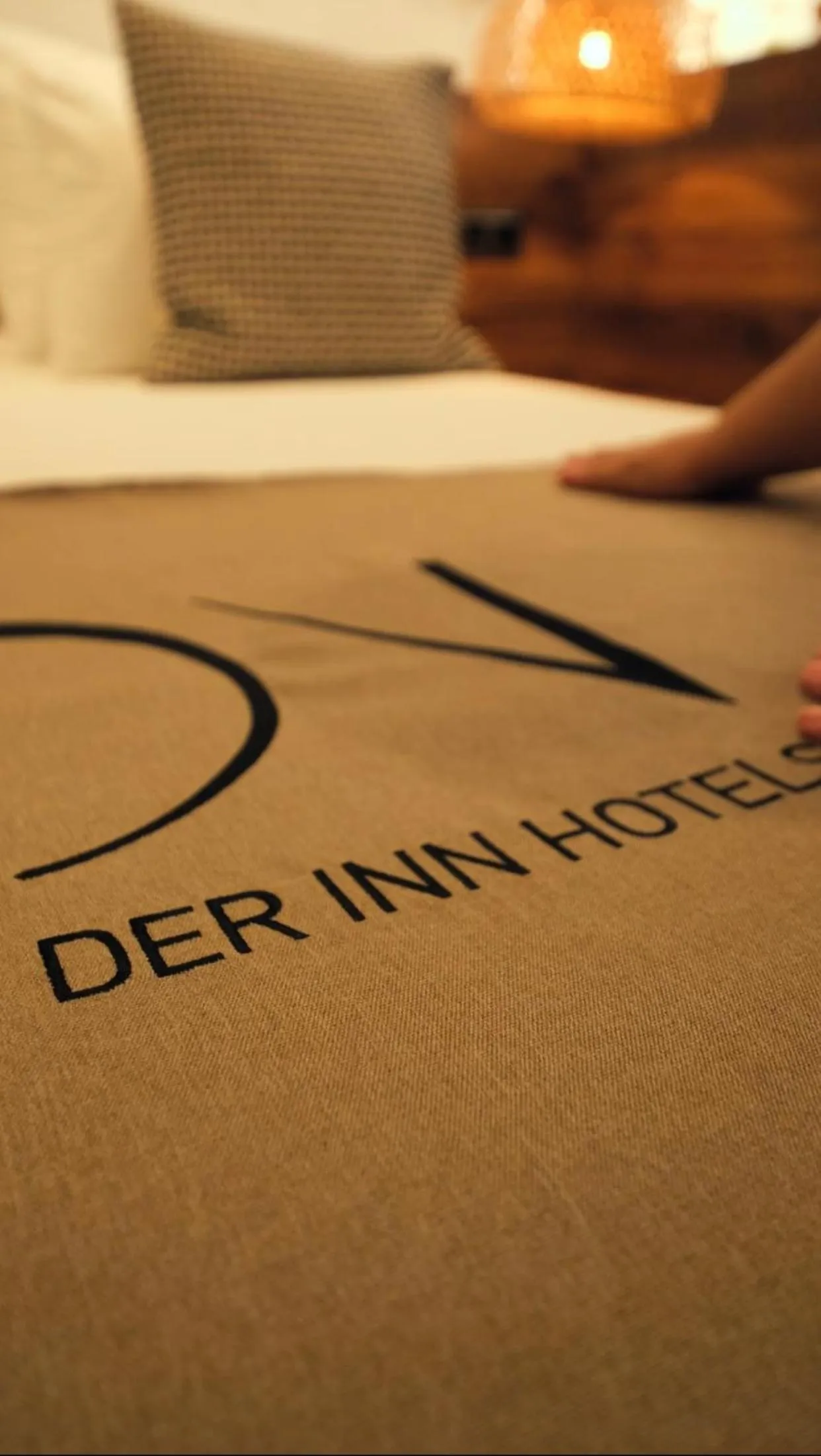Logo/Certificate/Sign in Der Inn Lara