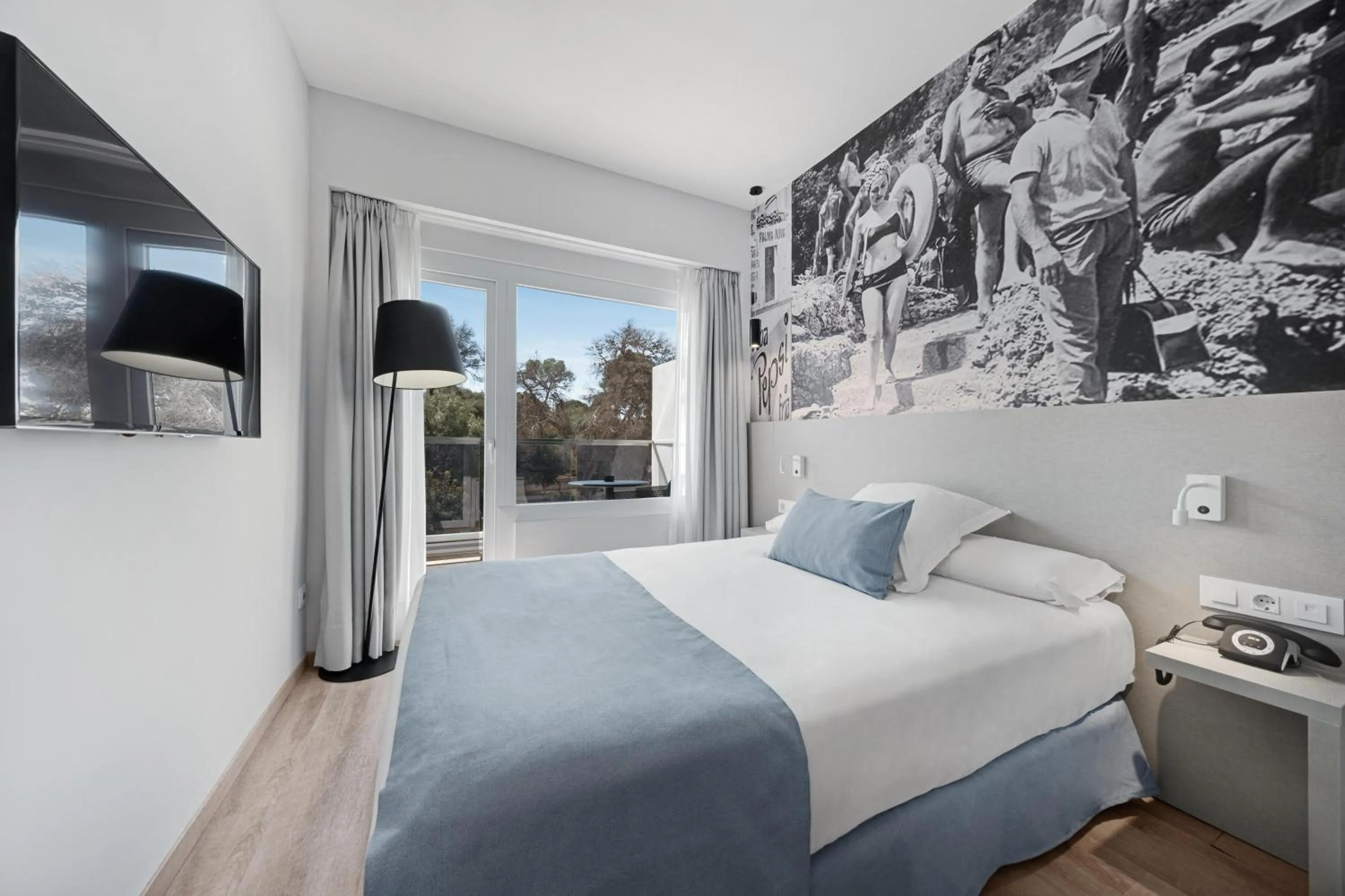 Photo of the whole room, Bed in Tacande Portals