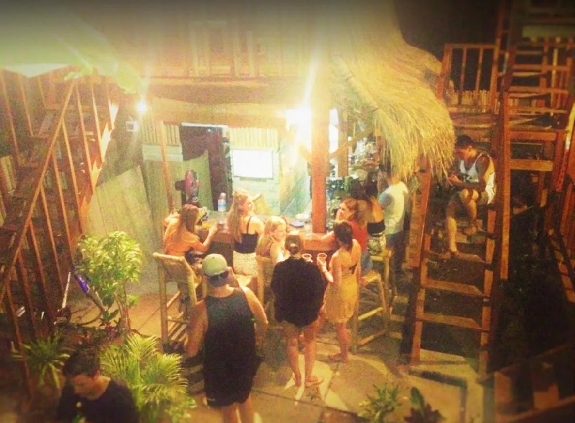 Lounge or bar in Good Vibes Bungalows
