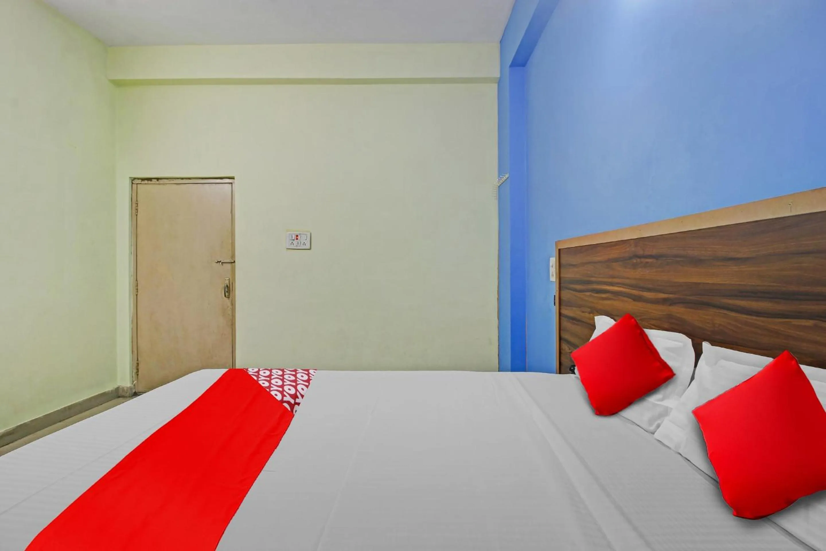 Bedroom, Bed in Hotel O Satya Inn