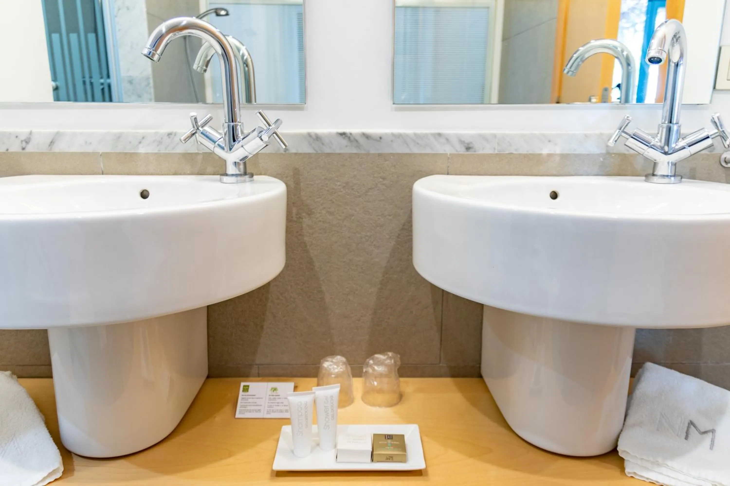 Bathroom in NM Suites by Escampa Hotels