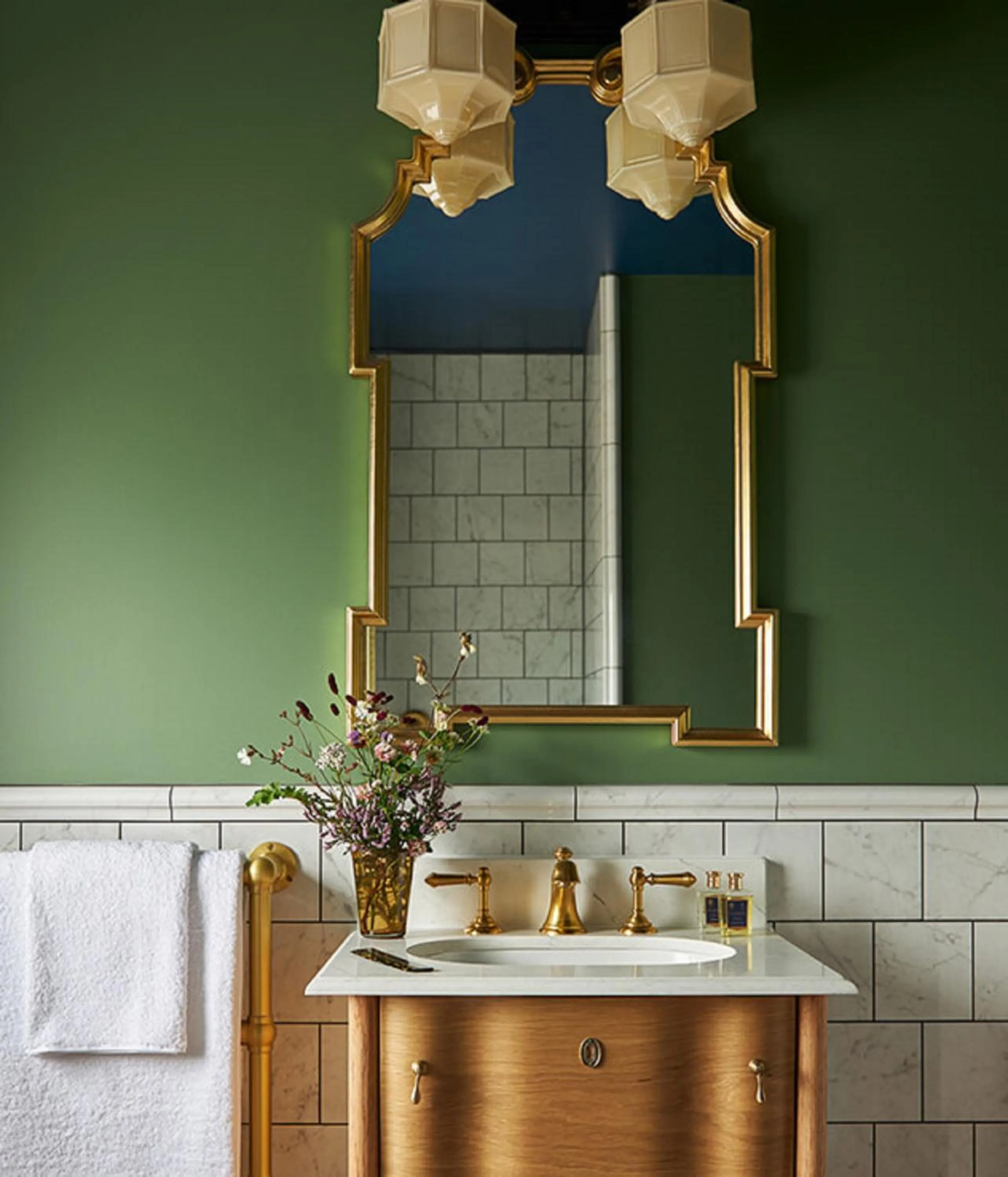 Bathroom in Dornoch Station