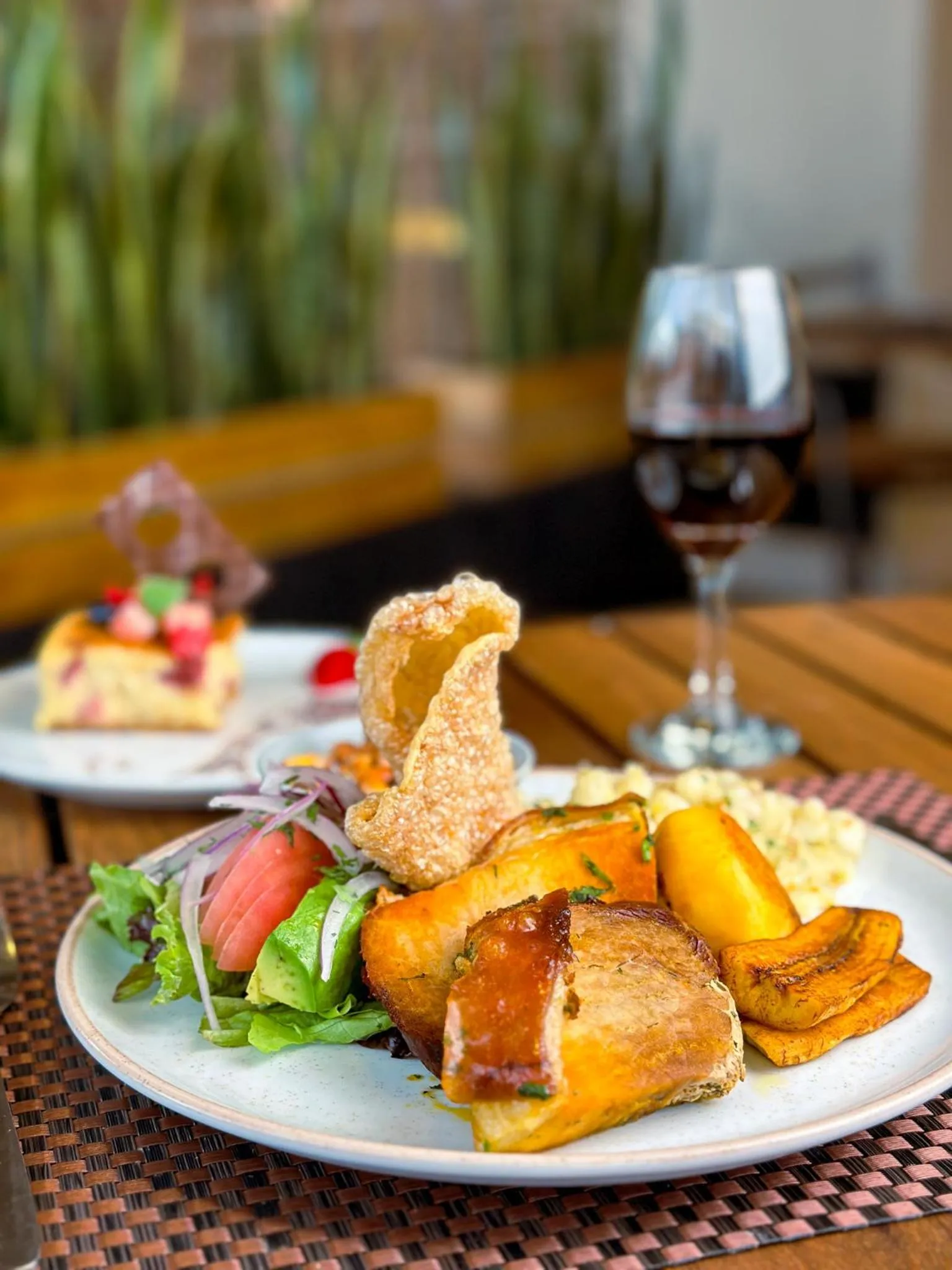 Food and drinks in La Quinta by Wyndham Quito