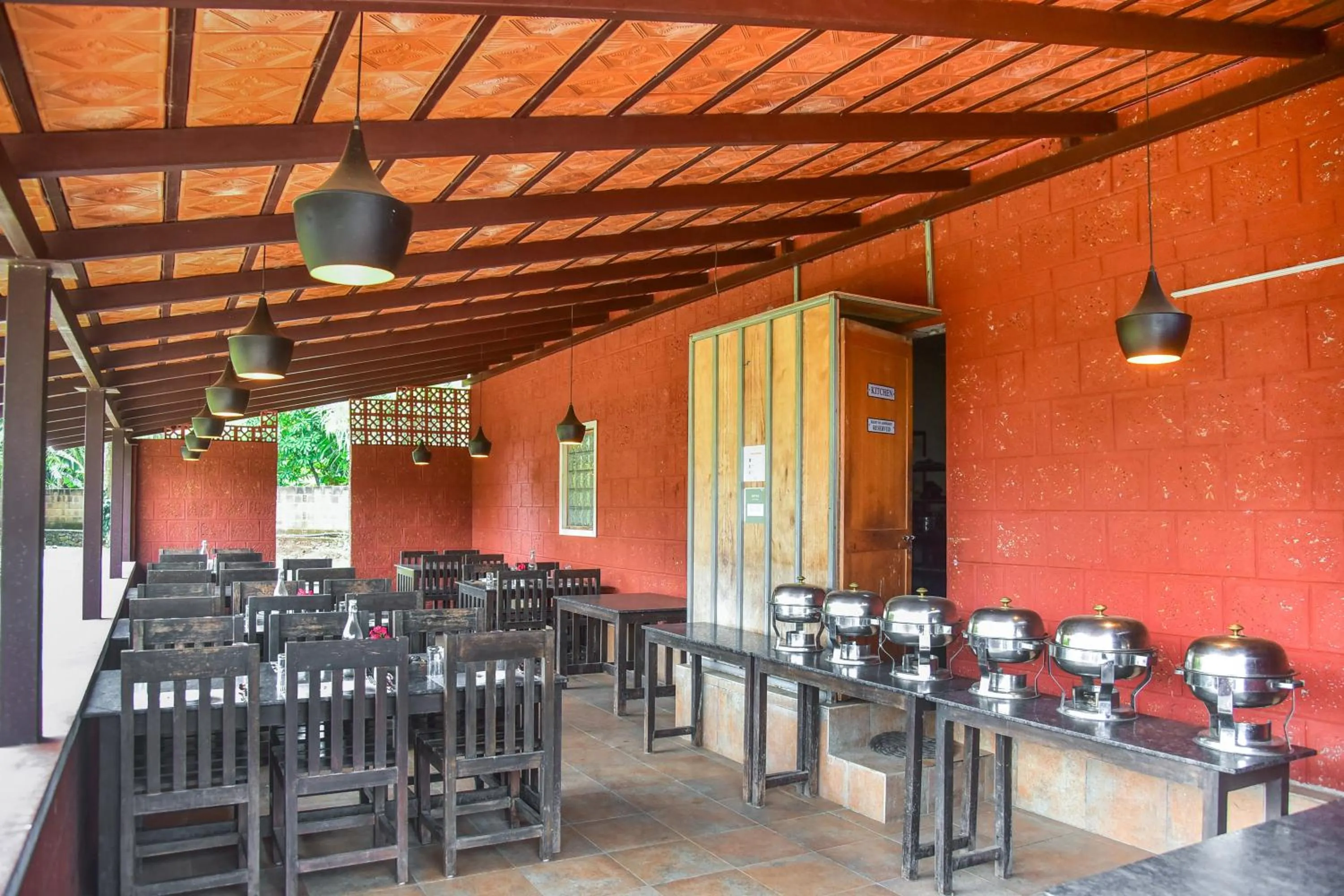 Restaurant/places to eat in Clover Holiday Village