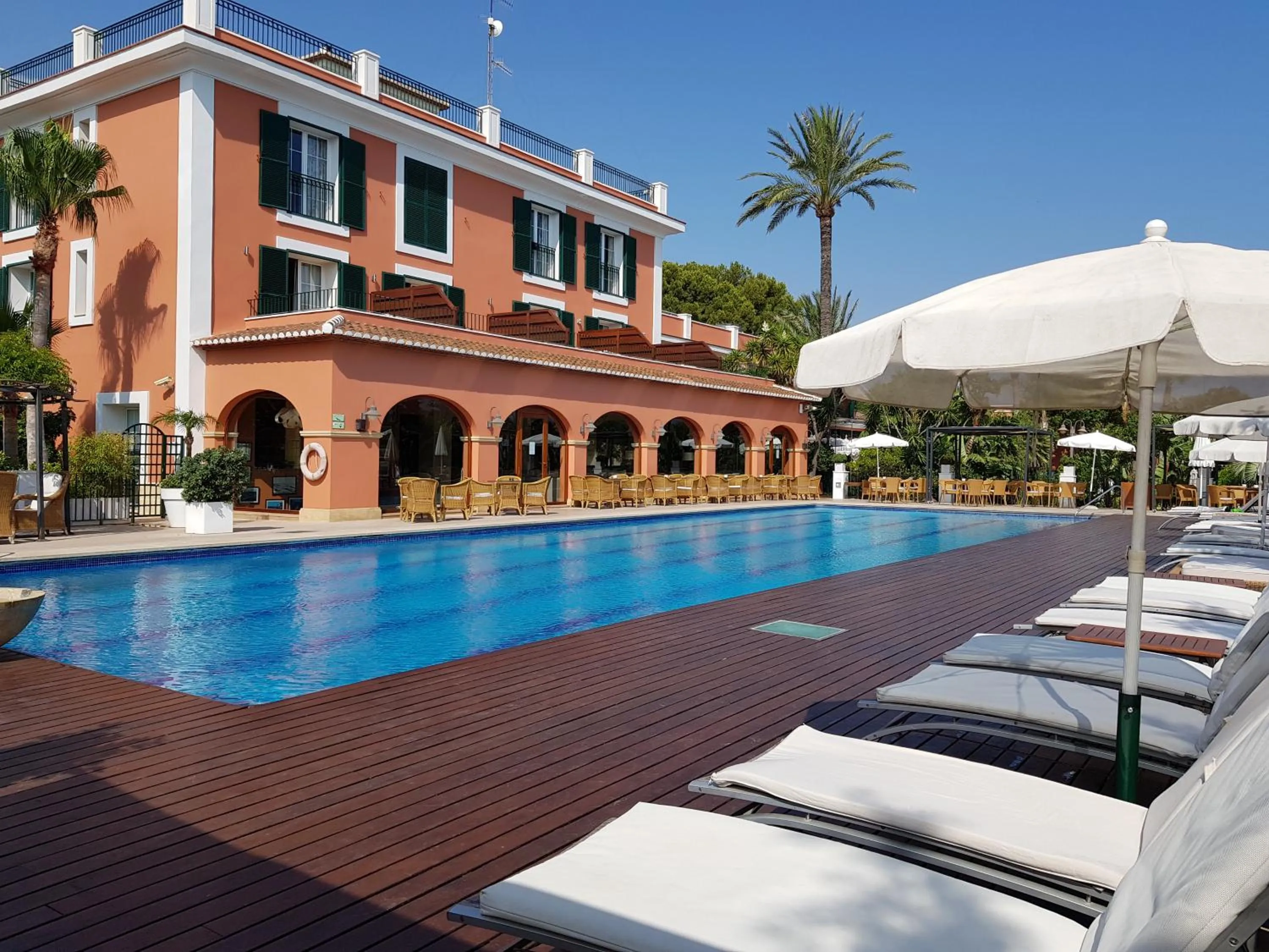 Swimming pool in Hotel MR Les Rotes