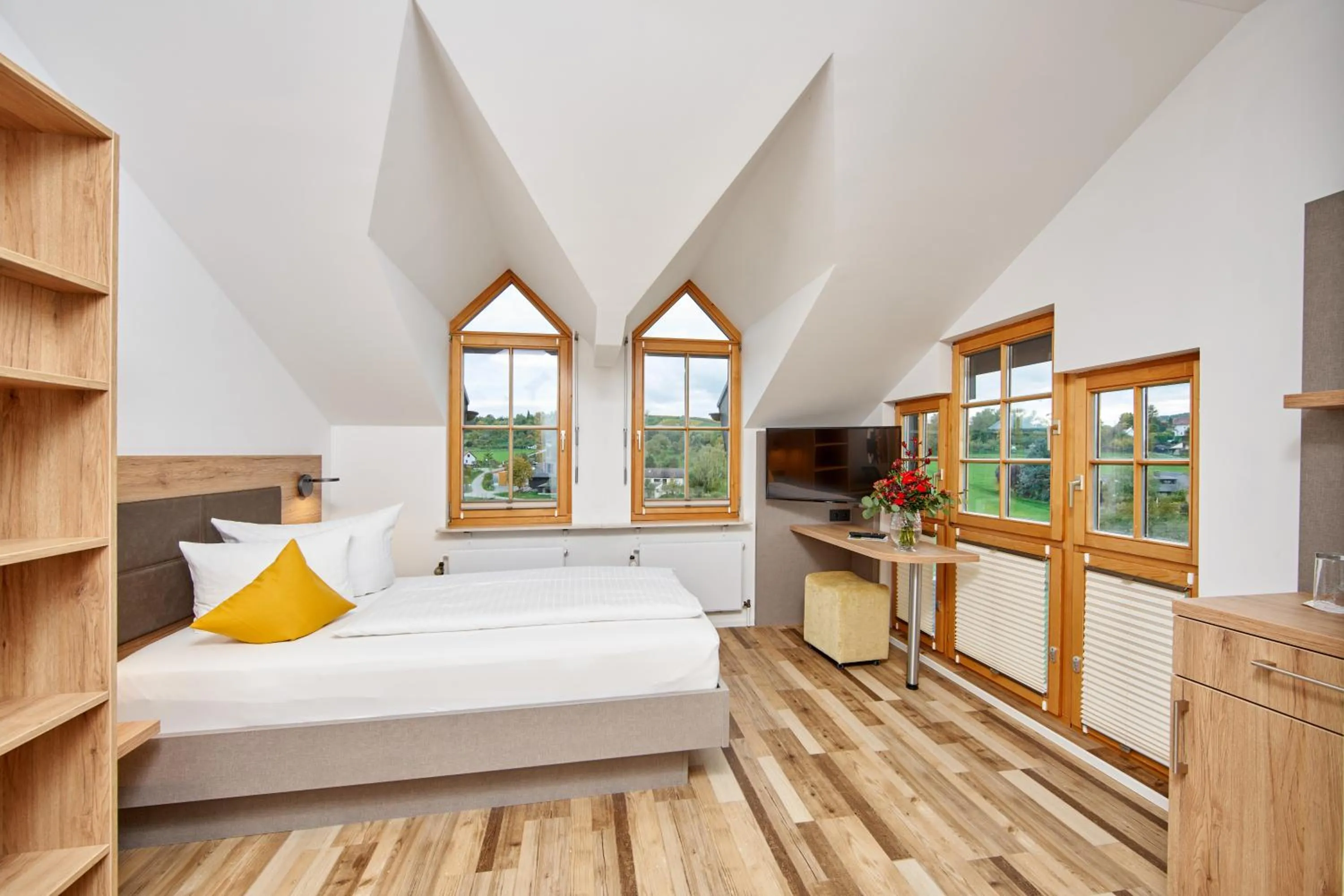 Bed in Wo der Hahn kräht