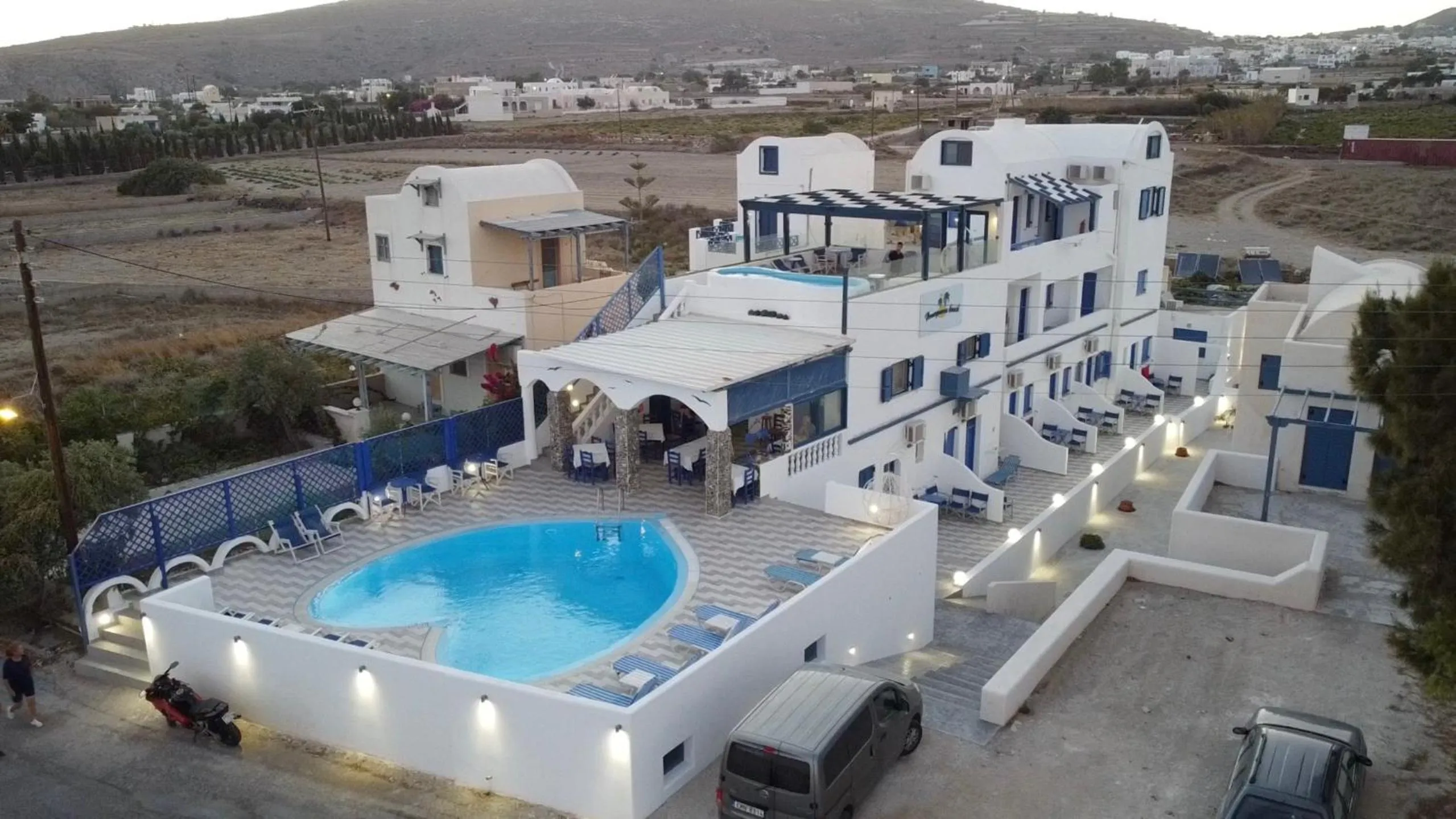 Facade/entrance in Honeymoon Beach Studios