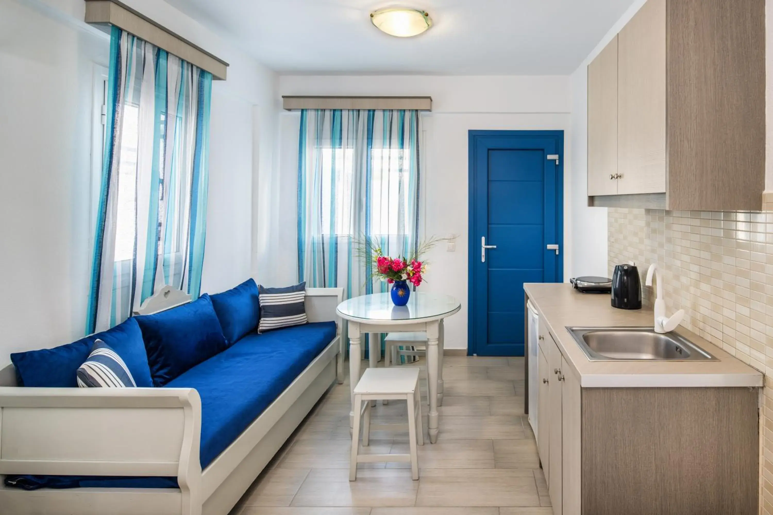 Studio (3 Adults) in Honeymoon Beach Studios Studio (3 Adults) in Honeymoon Beach Studios