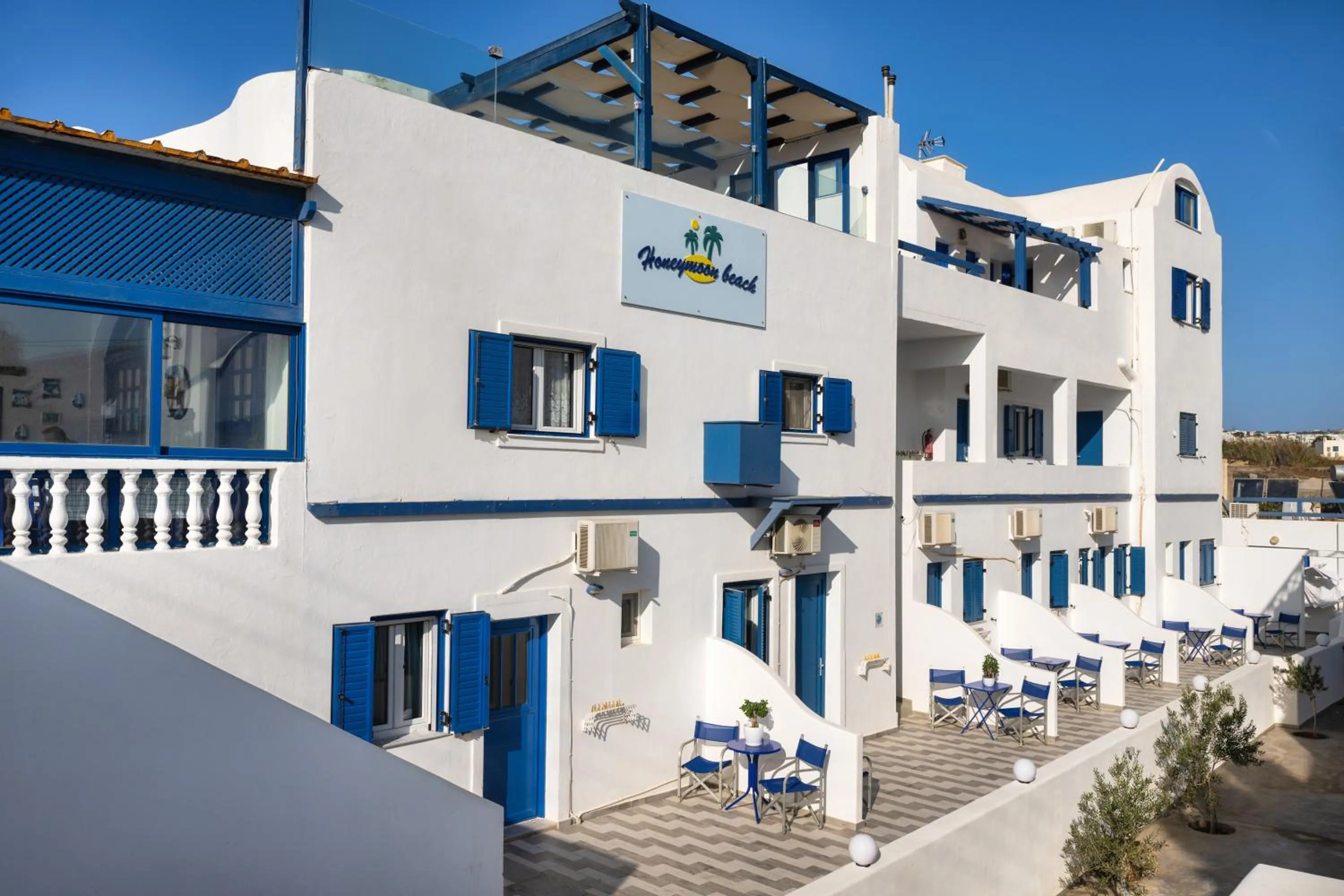 Balcony/Terrace in Honeymoon Beach Studios