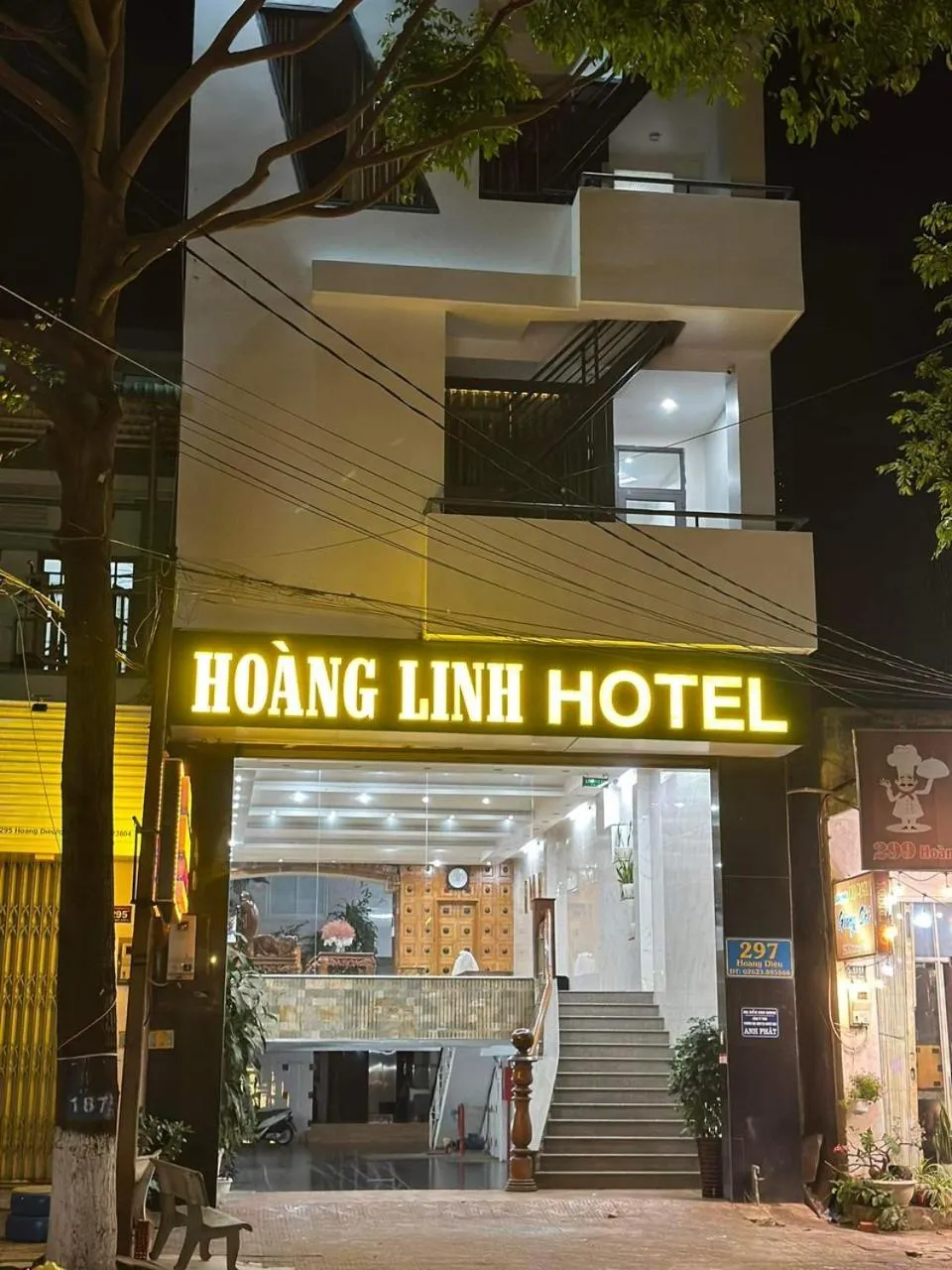 Property building in Hoàng Linh Hotel