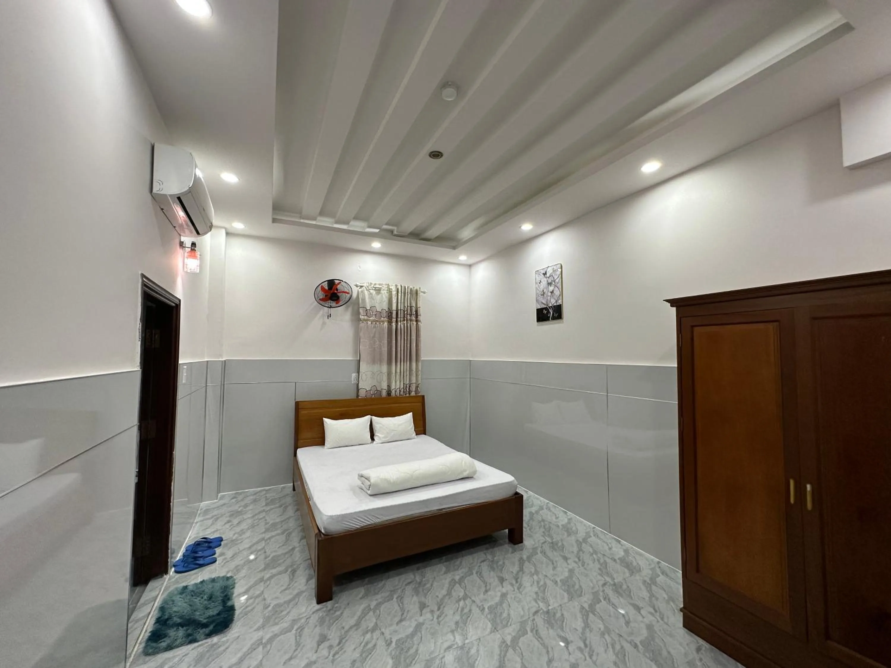 Bedroom, Bed in Hoàng Linh Hotel