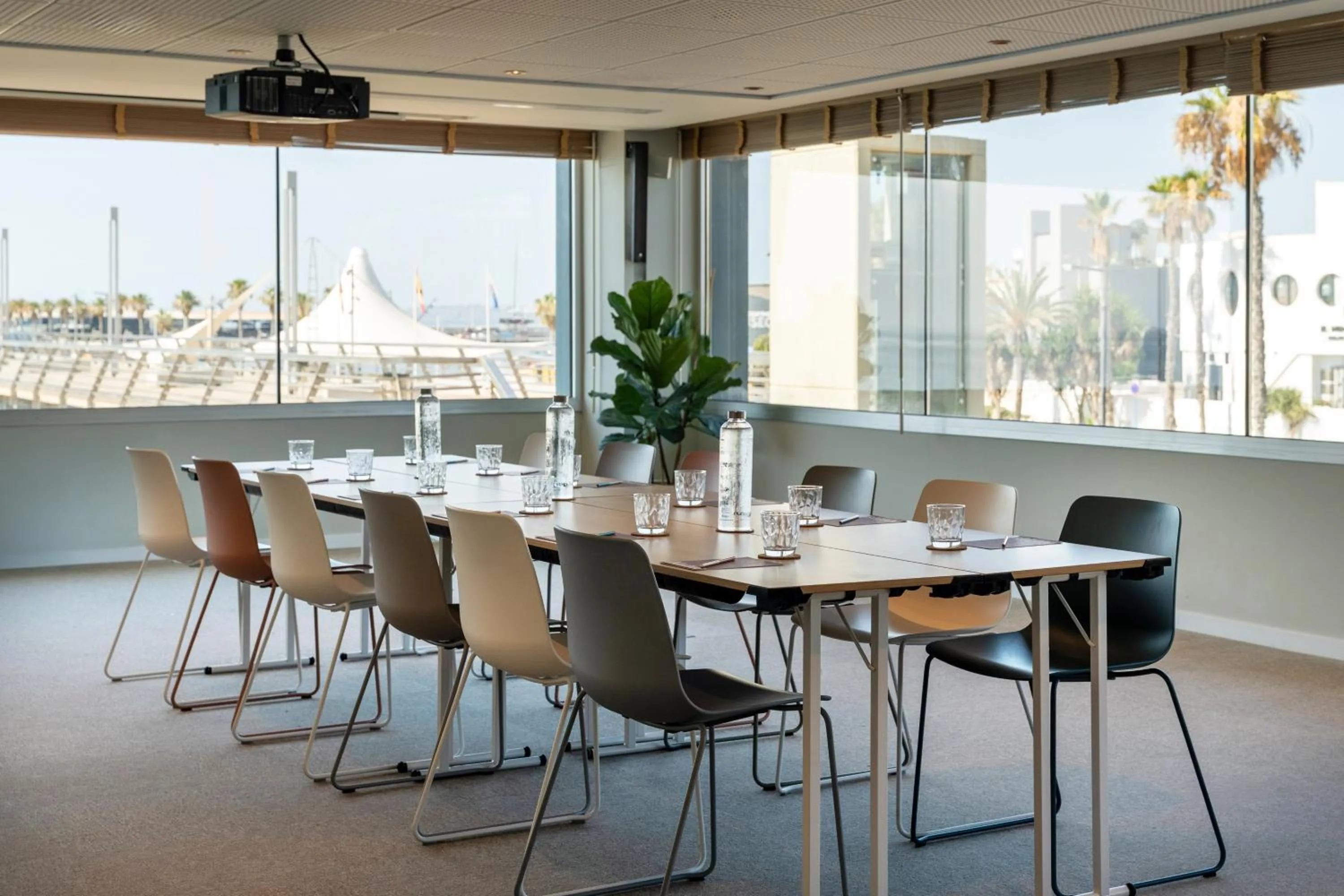 Meeting/conference room in INNSiDE by Meliá Alicante Porta Maris